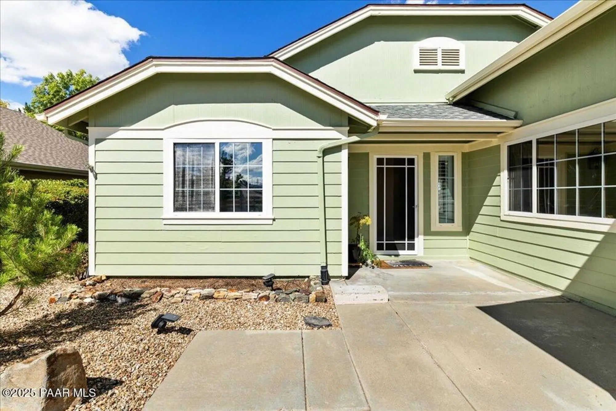 Property Slideshow image 3 of 43 | 1400 st george cir, Prescott, AZ, 86301