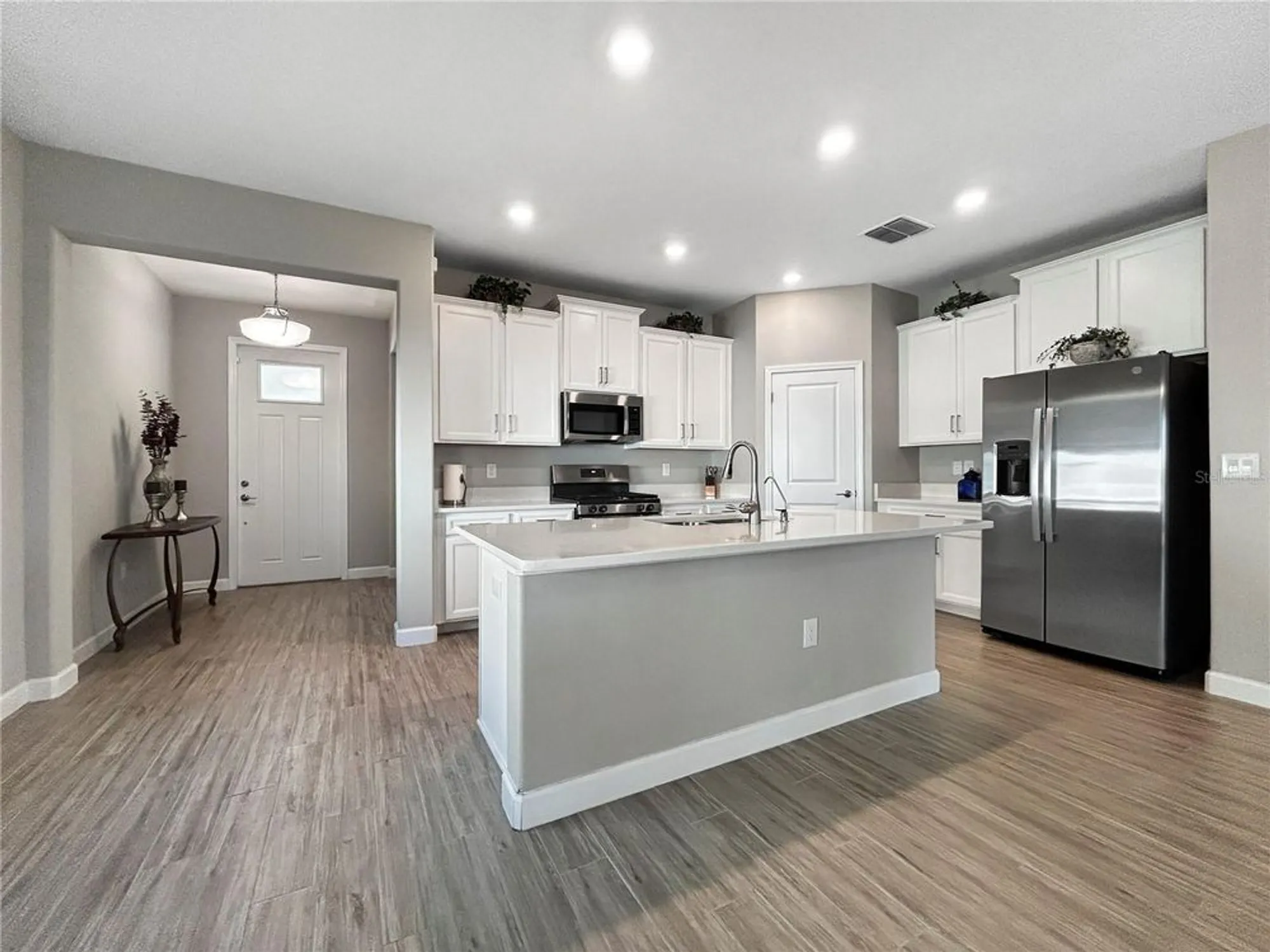 Property Slideshow image 5 of 30 | 16913 anchor root st, Wimauma, FL, 33598