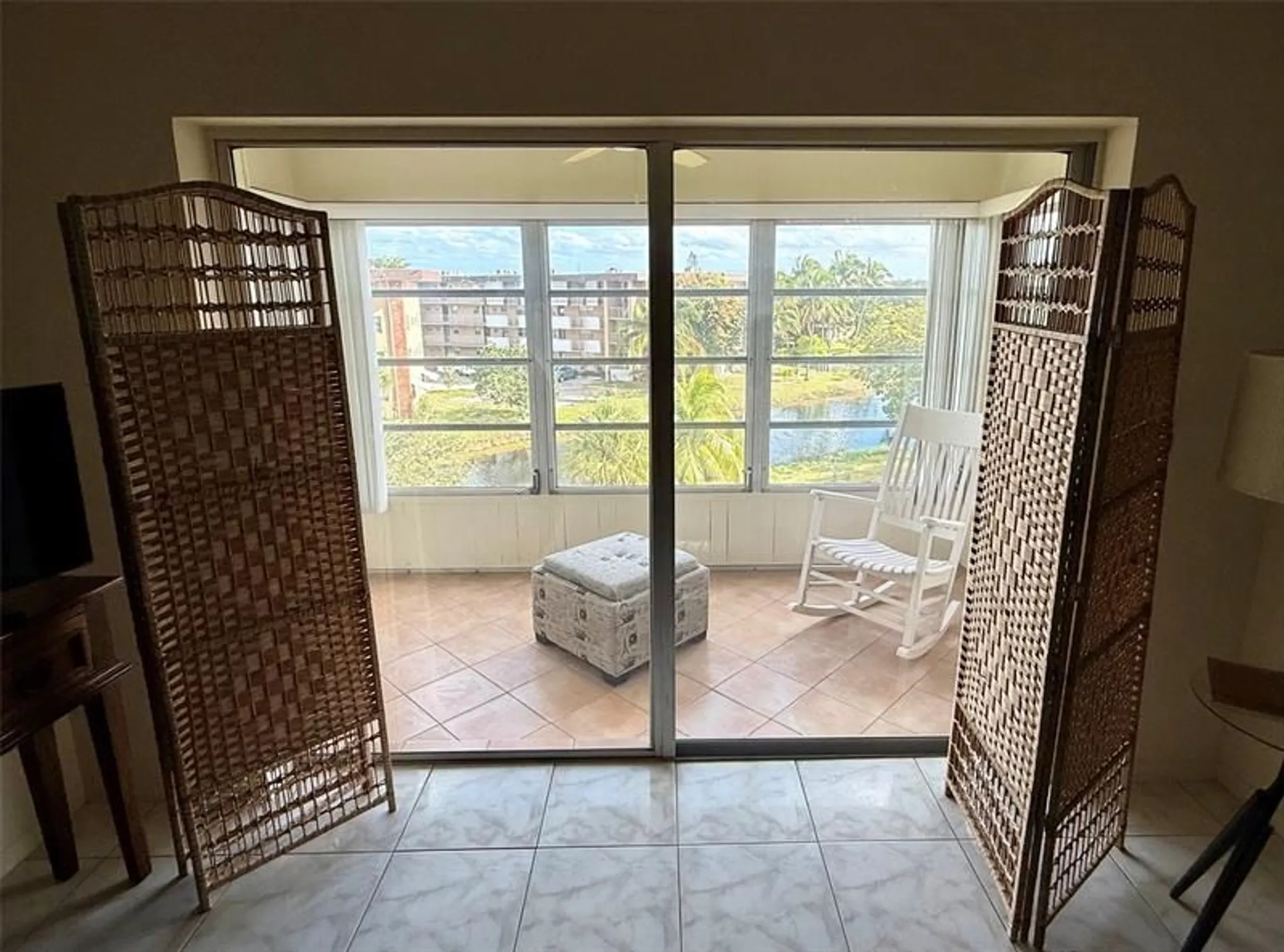 Property Slideshow image 16 of 20 | 2800 nw 47th ter 403b, Lauderdale Lakes, FL, 33313