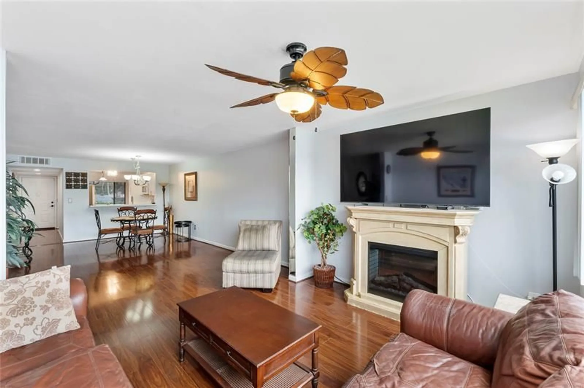 Property Slideshow image 4 of 21 | 9635 n belfort cir 109, Tamarac, FL, 33321