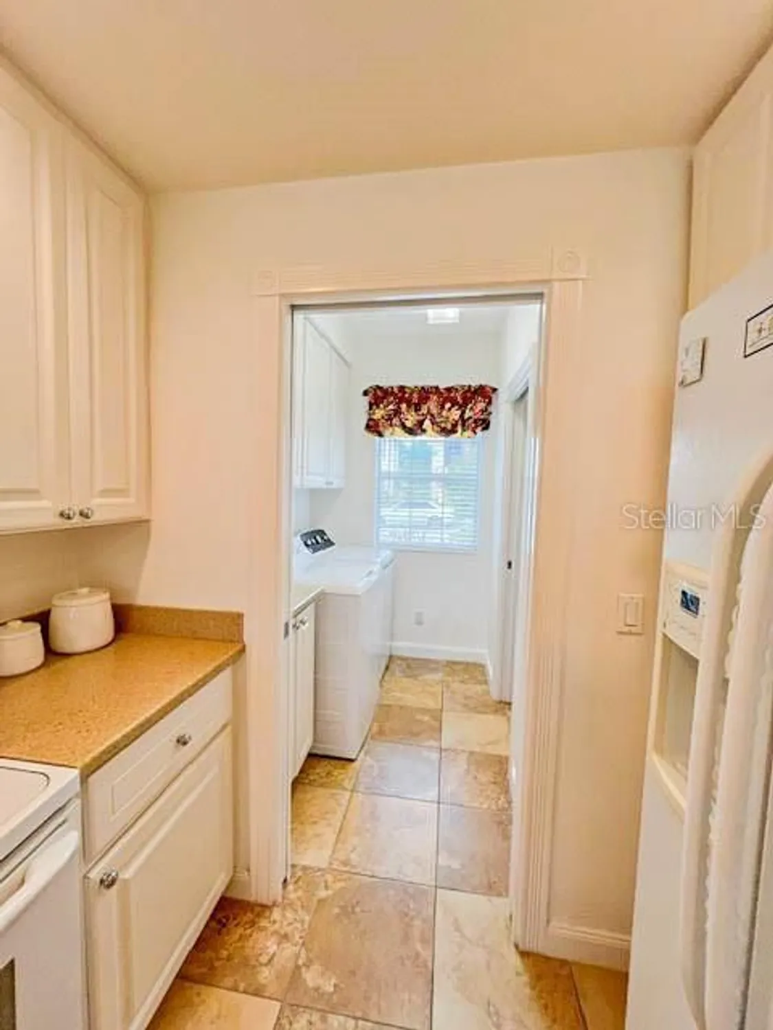 Property Slideshow image 20 of 54 | 1707 burgos dr, Sarasota, FL, 34238