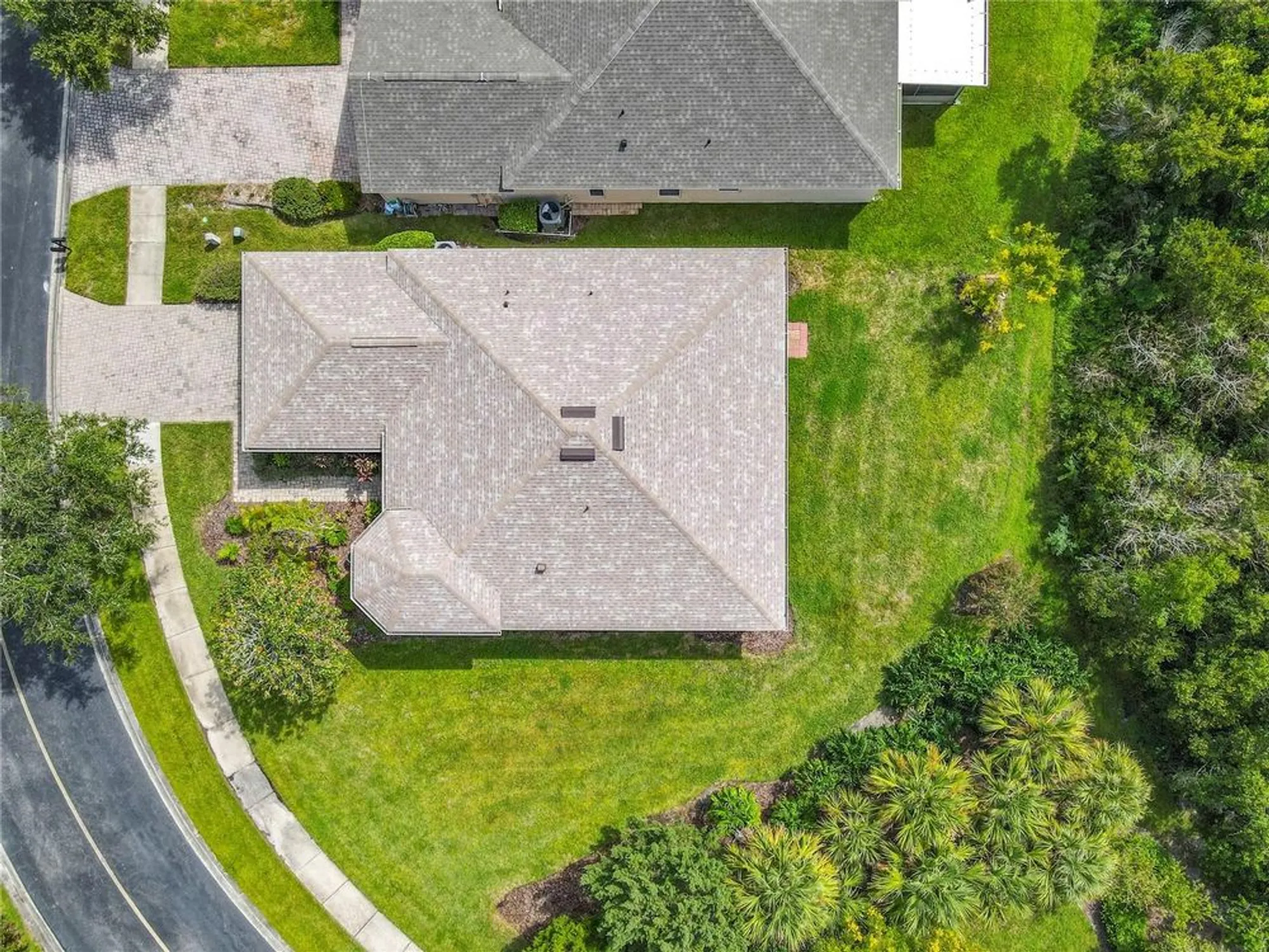 Property Slideshow image 53 of 81 | 531 barcelona dr, Poinciana, FL, 34759