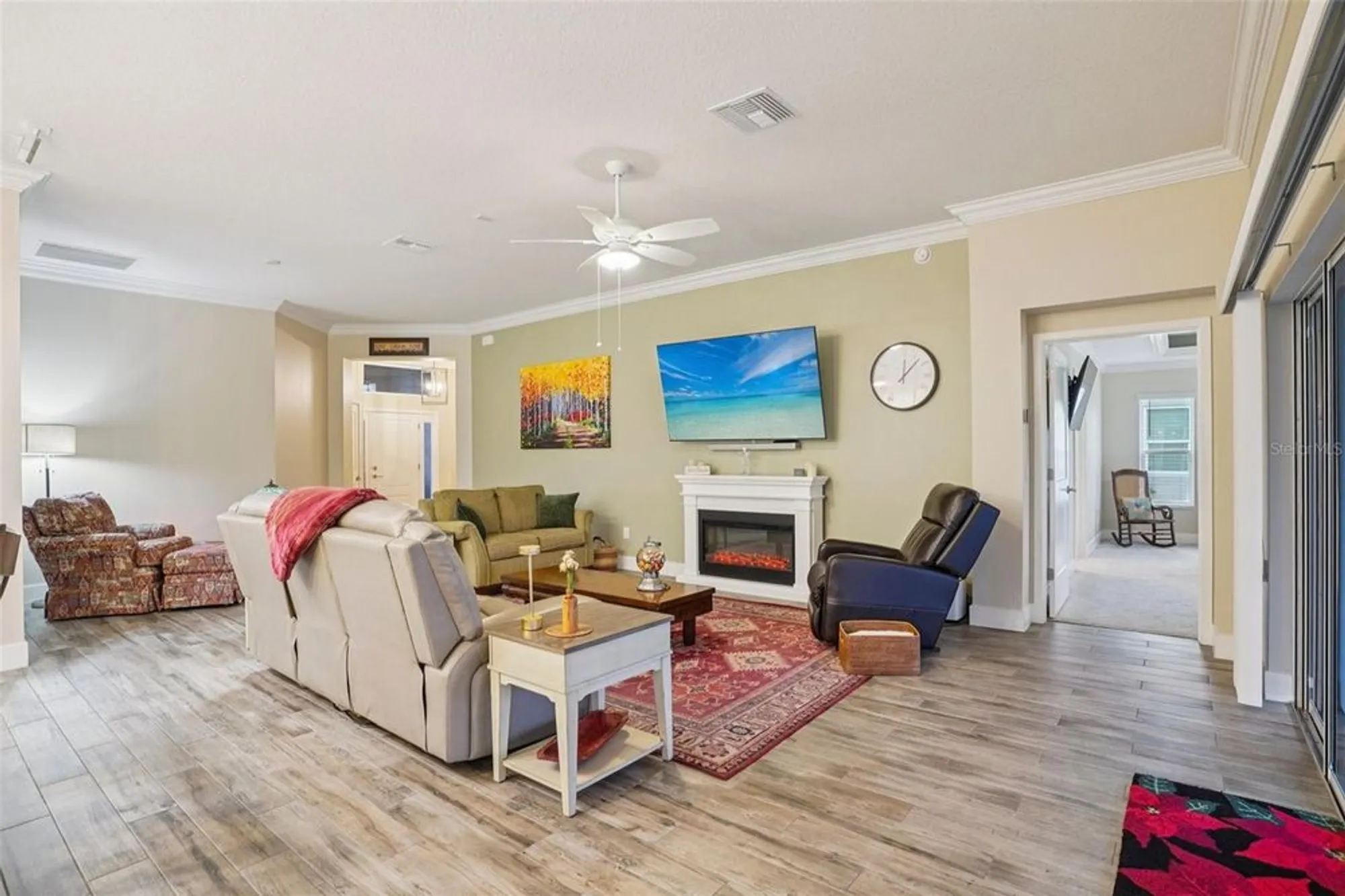 Property Slideshow image 9 of 40 | 904 maynard path, The Villages, FL, 32163