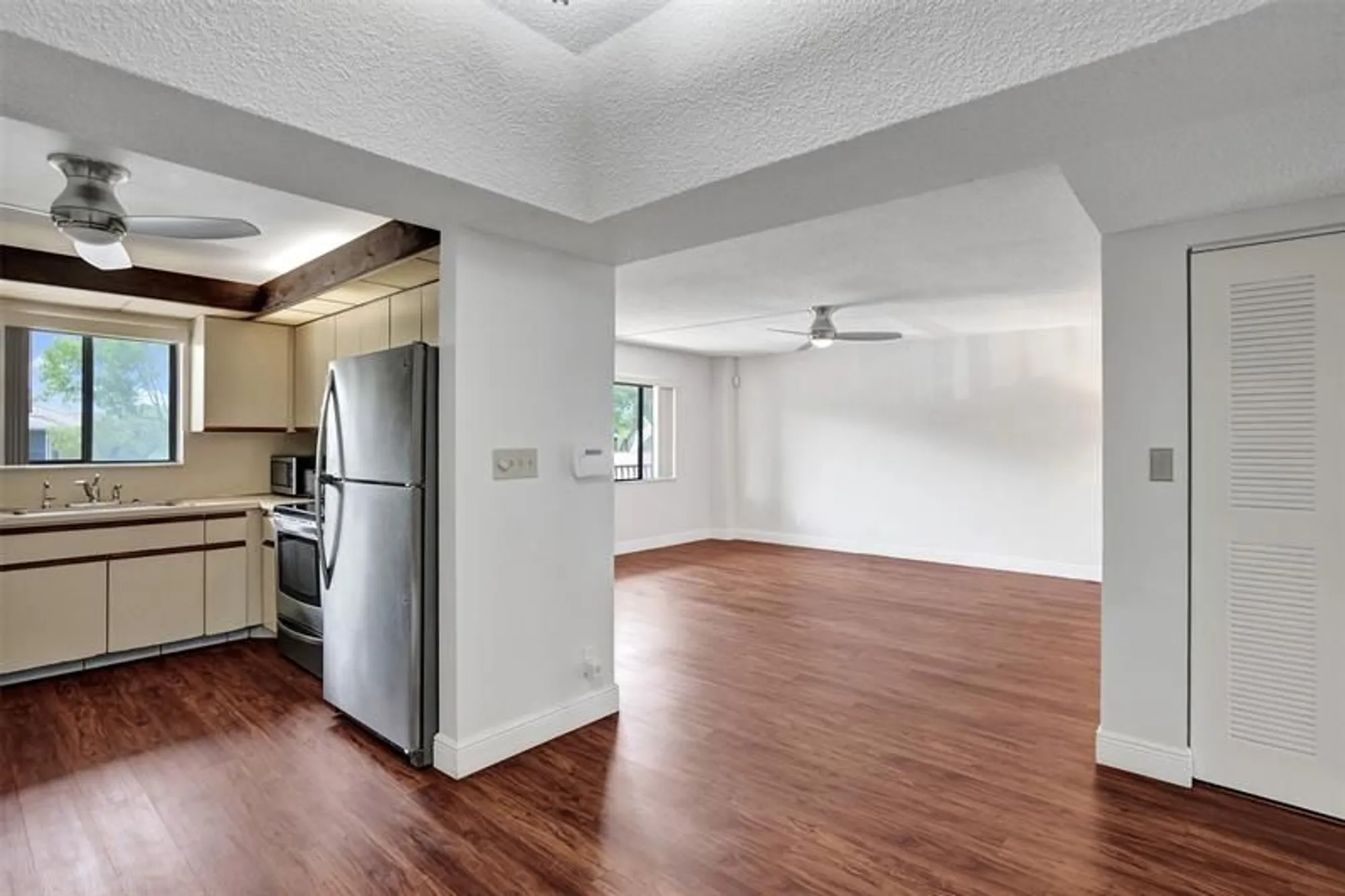 Property Slideshow image 15 of 66 | 7432 ashmont cir 208, Tamarac, FL, 33321