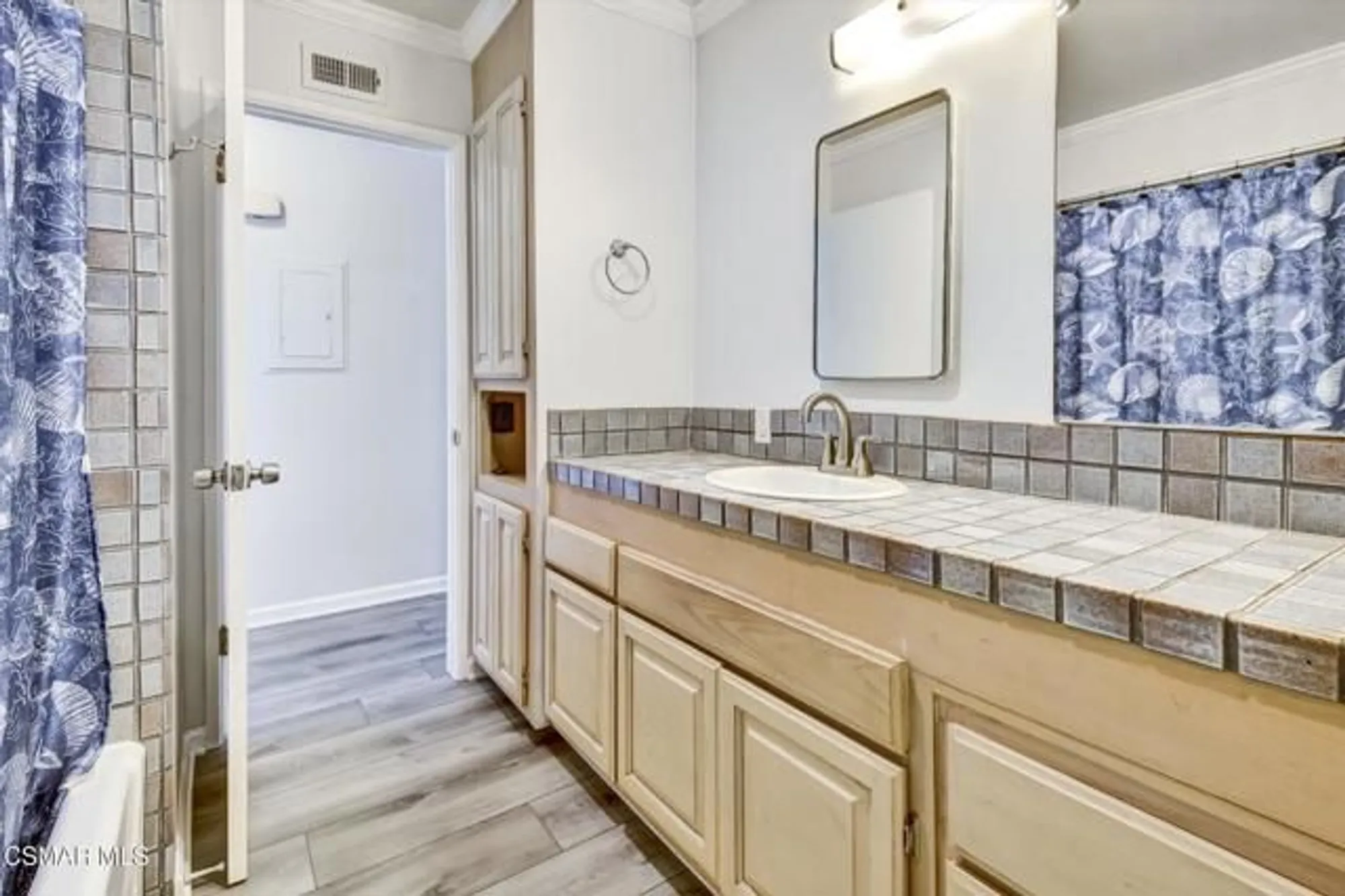 Property Slideshow image 22 of 58 | 161 w bay blvd, Port Hueneme, CA, 93041