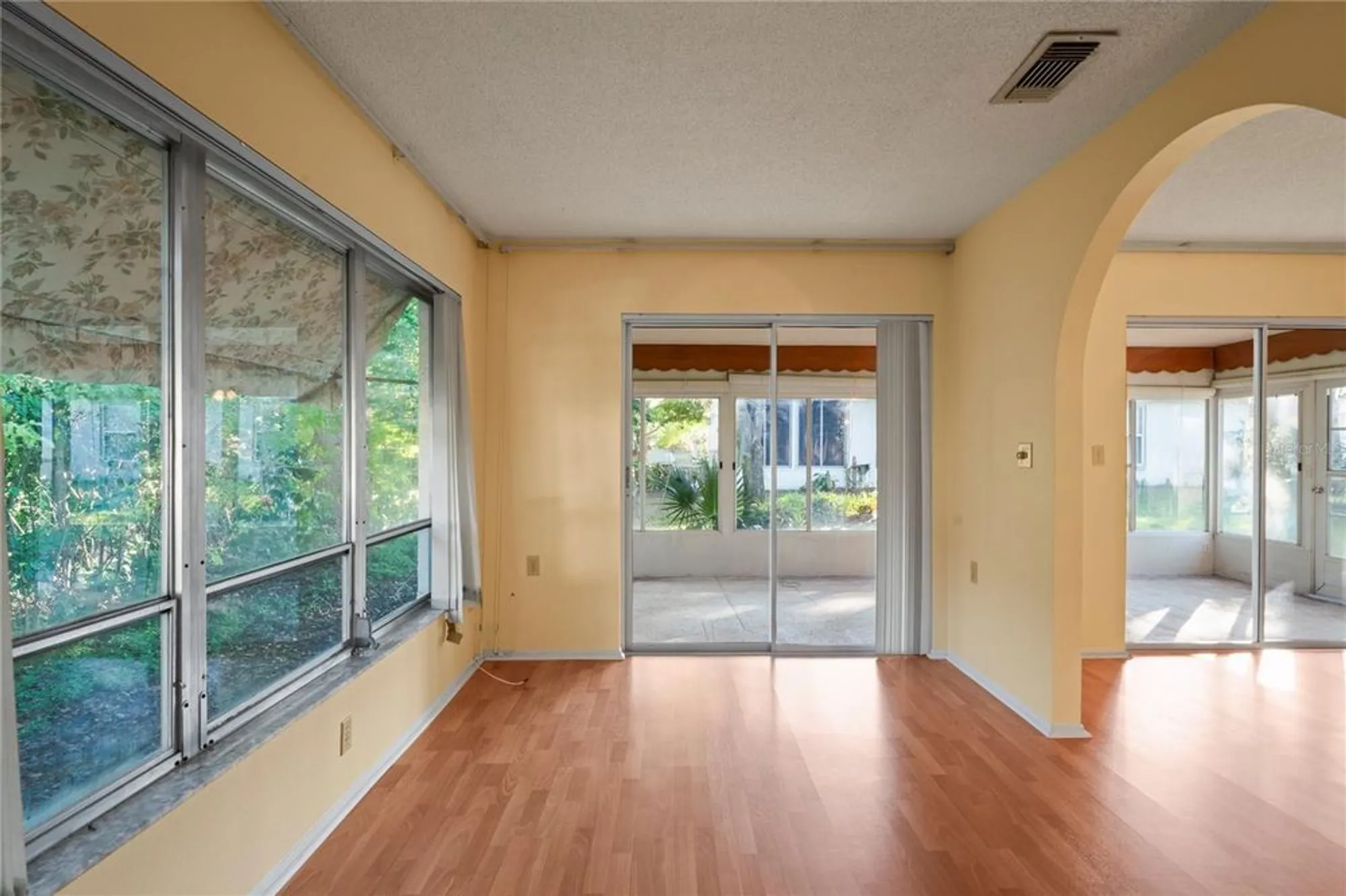 Property Slideshow image 16 of 75 | 8718 benton dr, Port Richey, FL, 34668