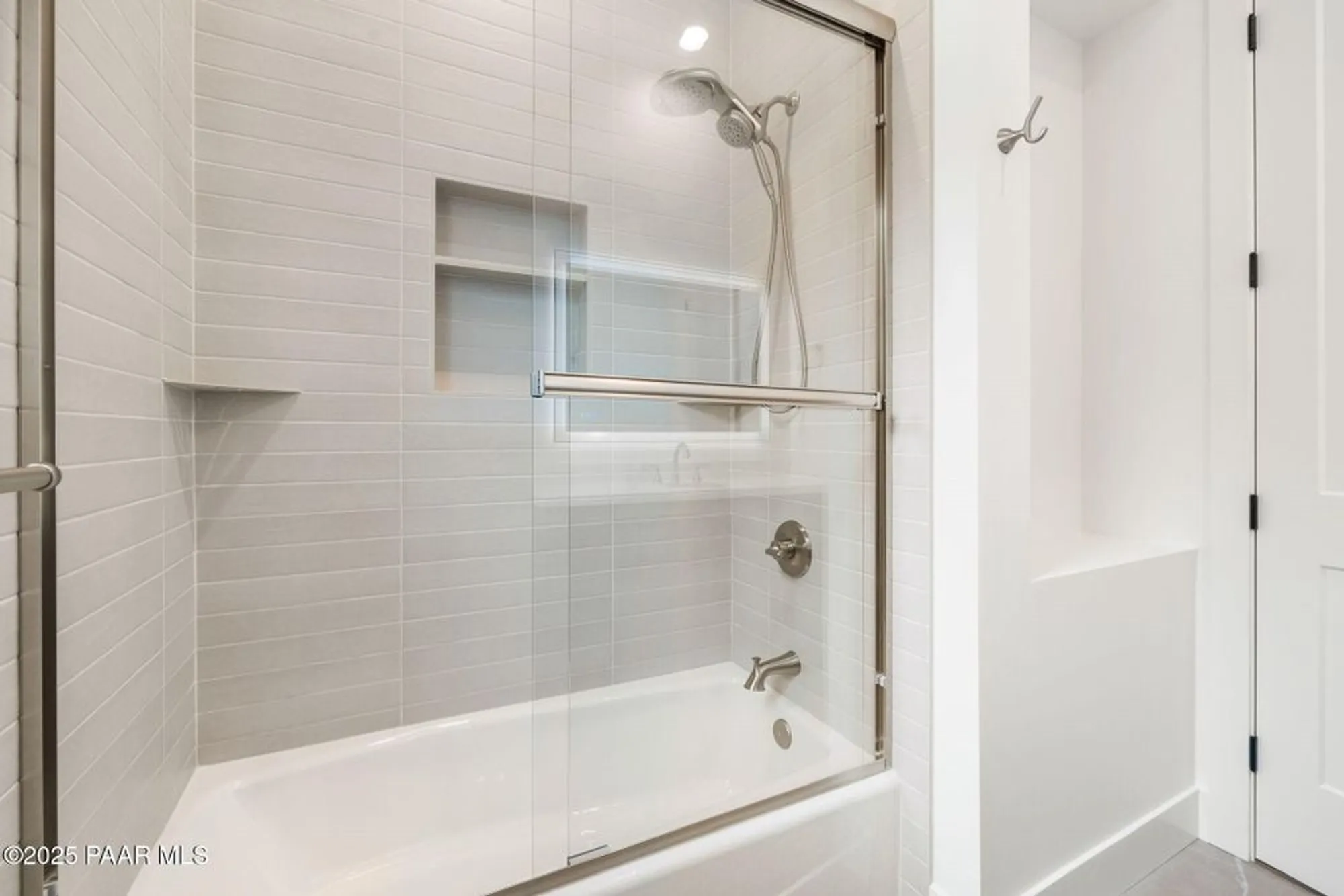 Property Slideshow image 27 of 43 | 1148 s lakeview dr, Prescott, AZ, 86301