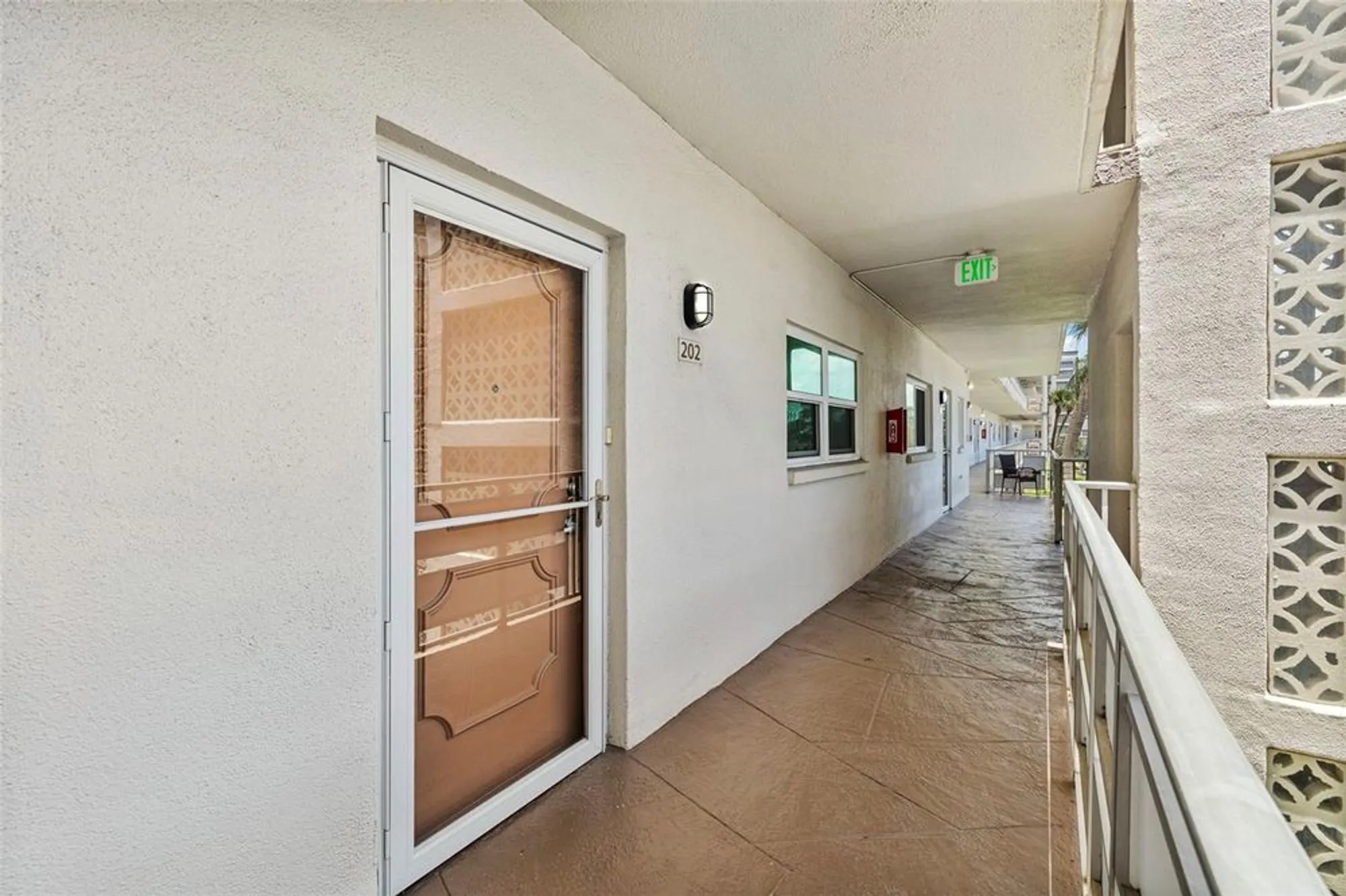 Property Slideshow image 3 of 22 | 5603 80th st n unit 202, Saint Petersburg, FL, 33709