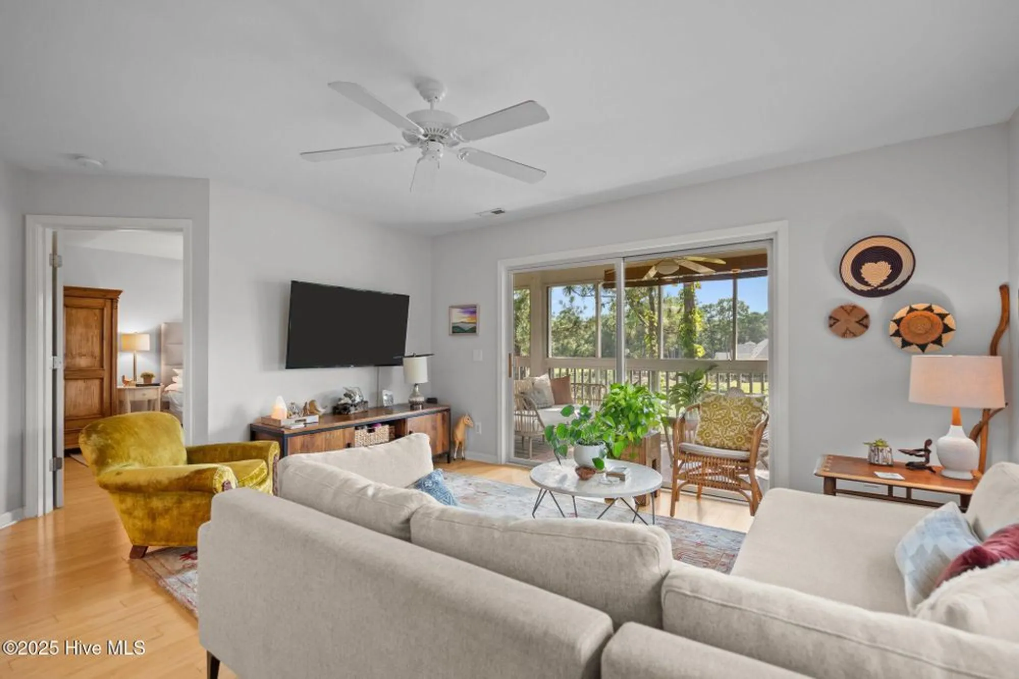 Property Slideshow image 4 of 38 | 3350 club villa dr se unit 1206, Southport, NC, 28461