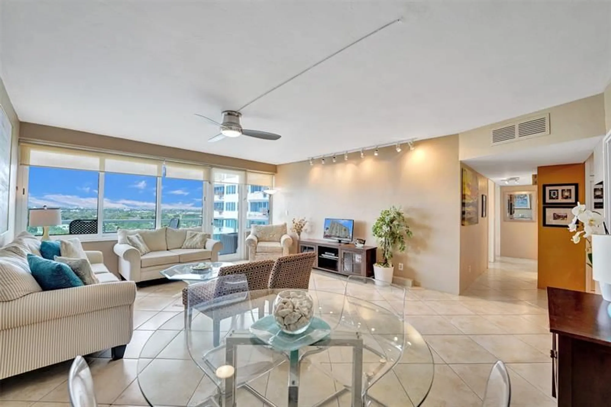 Property Slideshow image 11 of 47 | 3233 ne 34th st 1517, Fort Lauderdale, FL, 33308