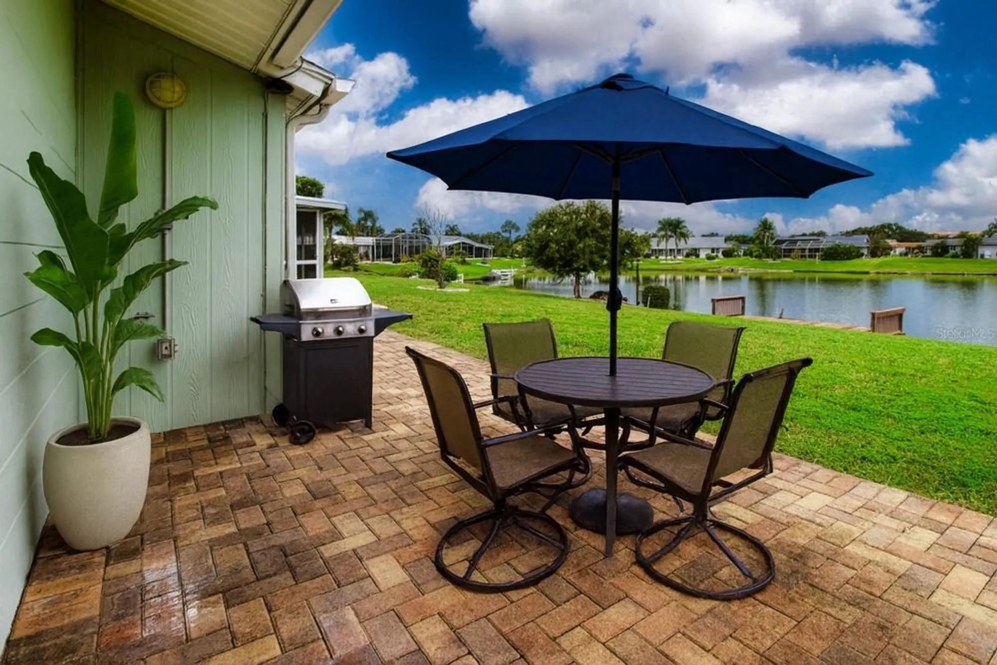 Property Slideshow image 30 of 56 | 1715 danbury dr, Sun City Center, FL, 33573