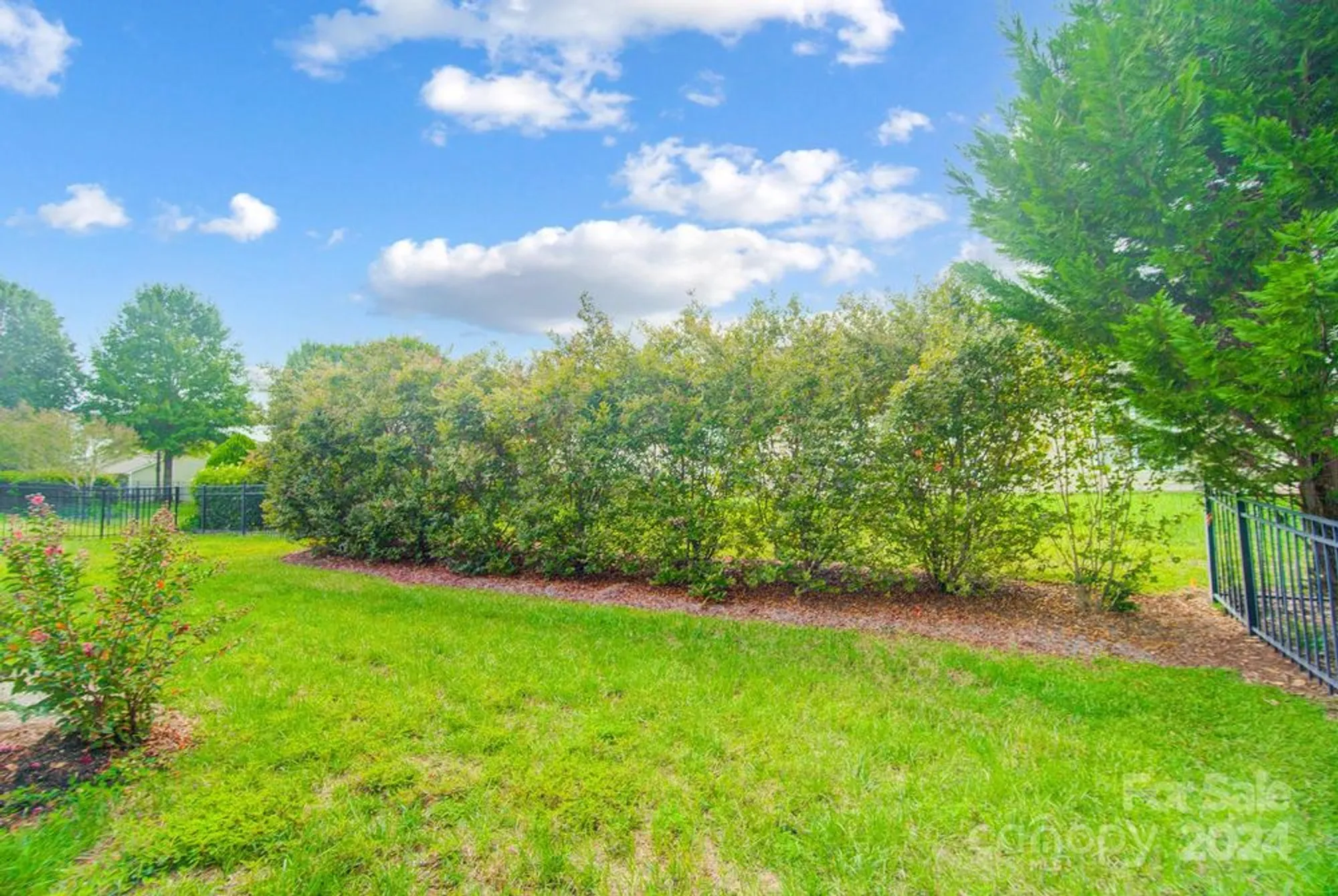Property Slideshow image 38 of 47 | 8928 carneros creek rd, Charlotte, NC, 28214