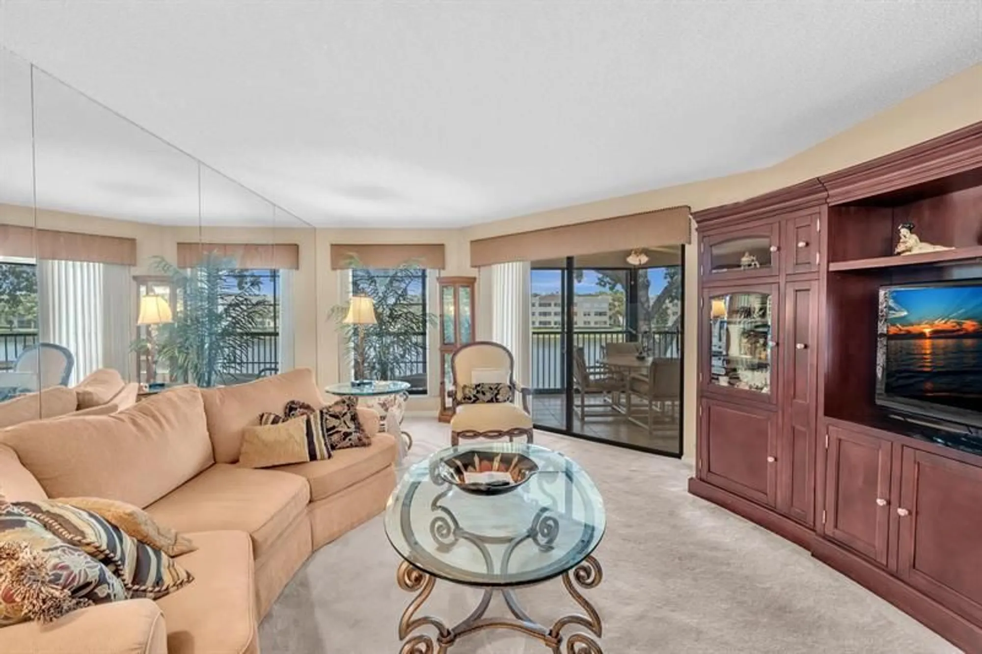 Property Slideshow image 24 of 83 | 7449 fairfax dr 211, Tamarac, FL, 33321