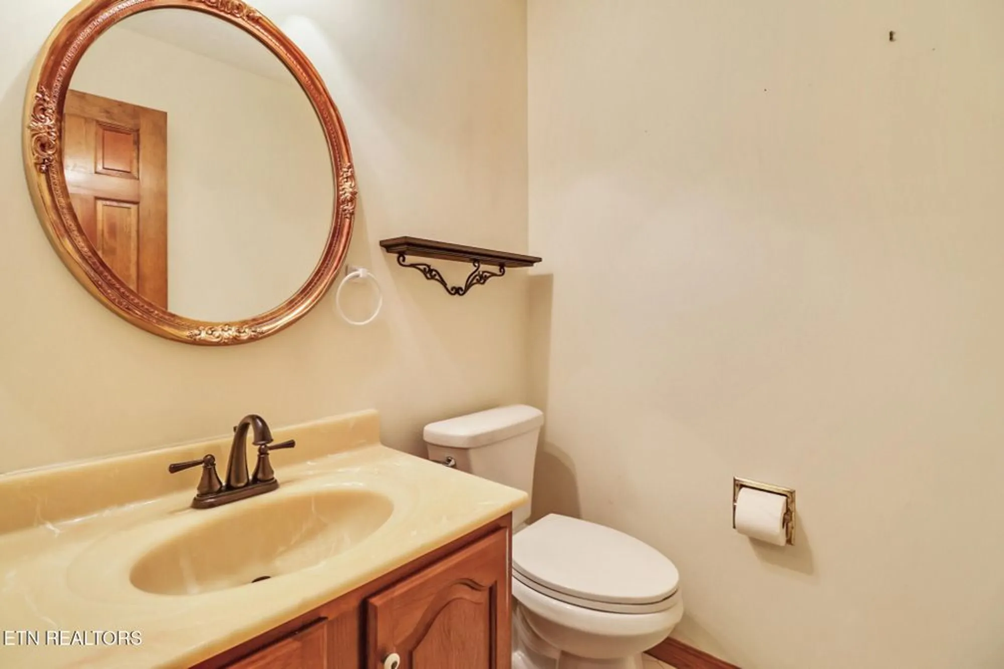 Property Slideshow image 13 of 51 | 143 sugarbush cir, Crossville, TN, 38558