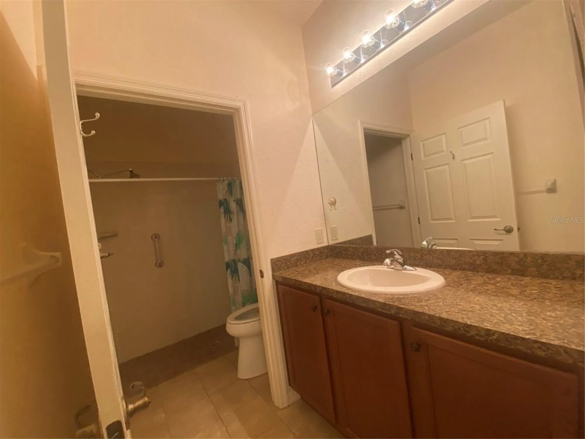 Property Slideshow image 18 of 44 | 1561 vienna square dr, Winter Haven, FL, 33884