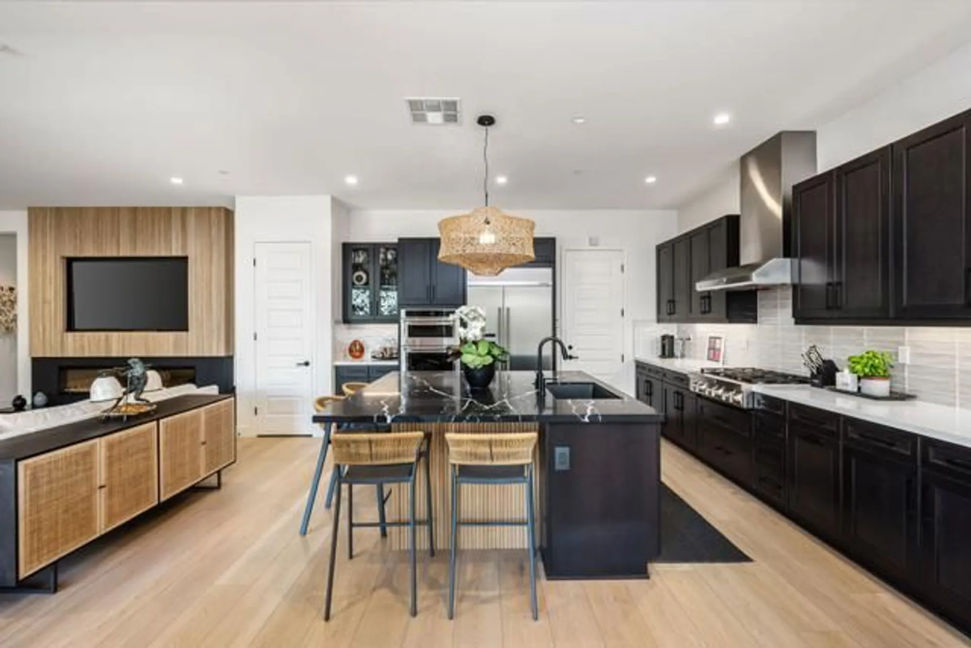 Property Slideshow image 16 of 58 | 82460 w mccarroll dr, Indio, CA, 92201