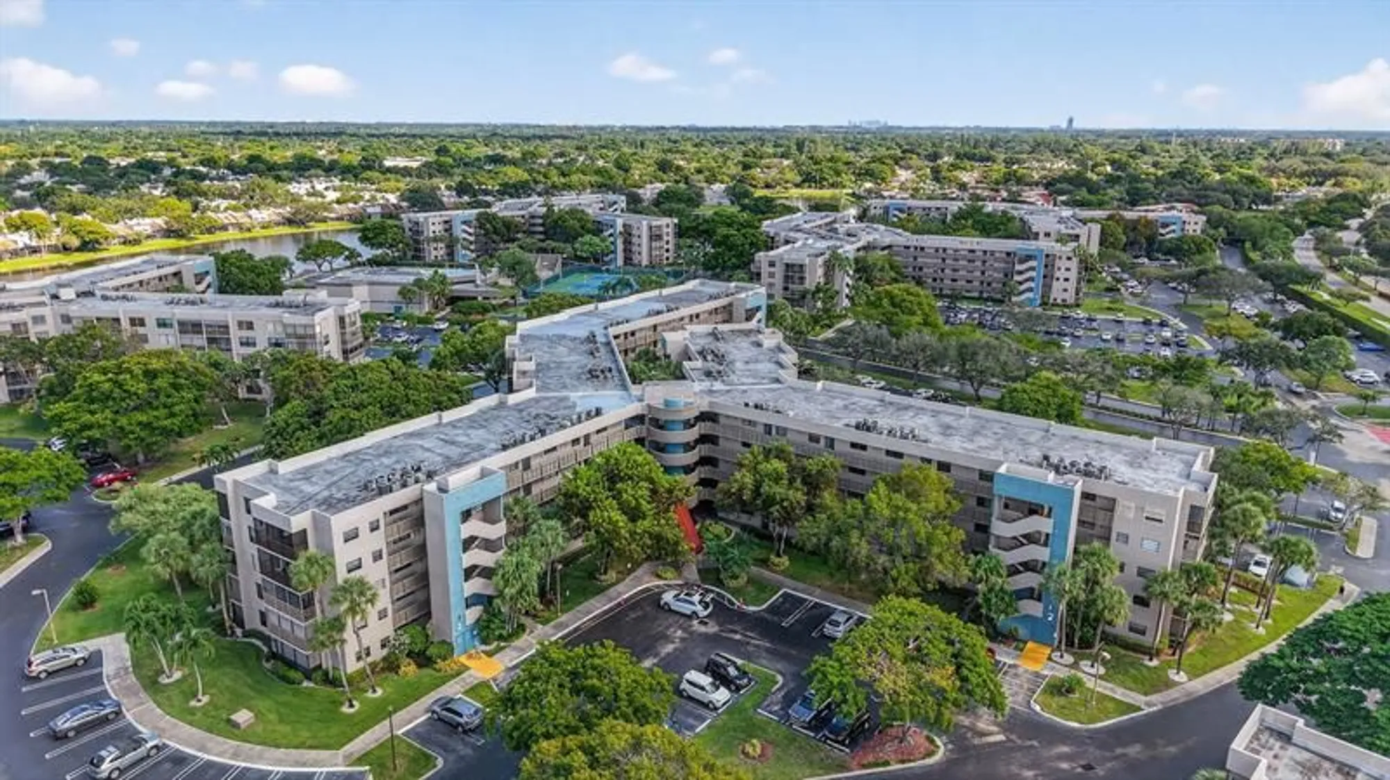 Property Slideshow image 45 of 52 | 1000 colony point cir 501, Pembroke Pines, FL, 33026