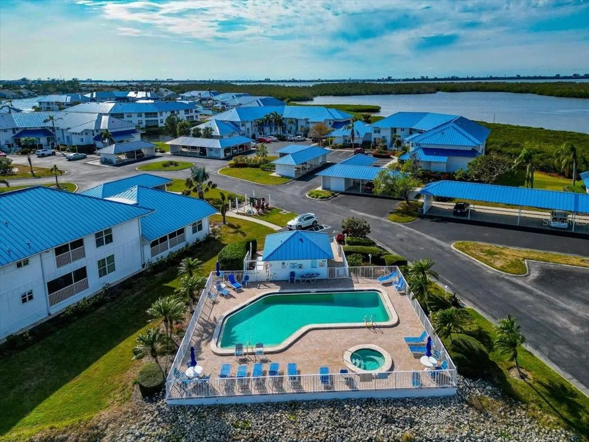 Property Slideshow image 37 of 56 | 841 audubon dr # 841, Bradenton, FL, 34209