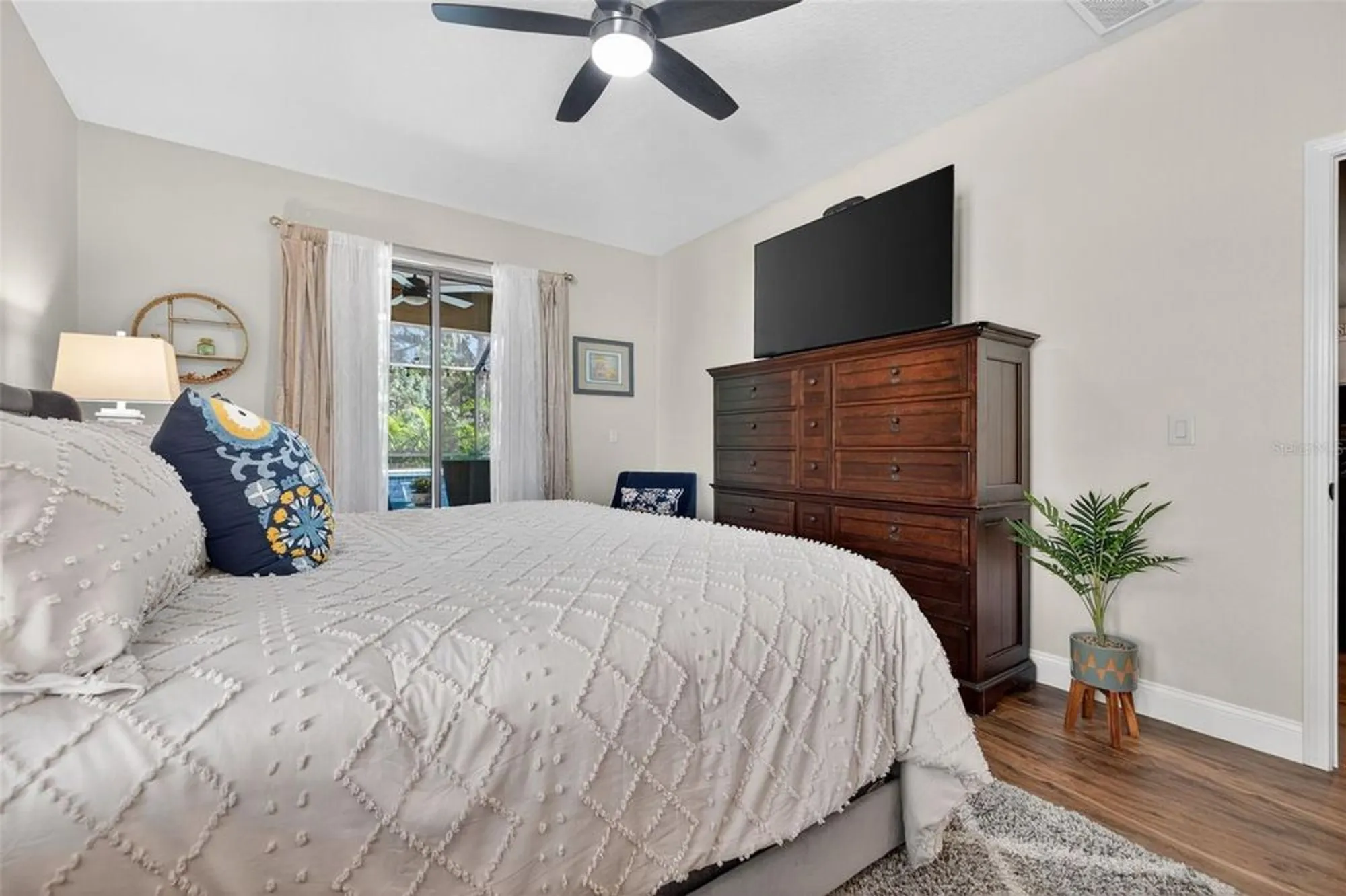 Property Slideshow image 23 of 55 | 359 laurel falls dr, Apollo Beach, FL, 33572