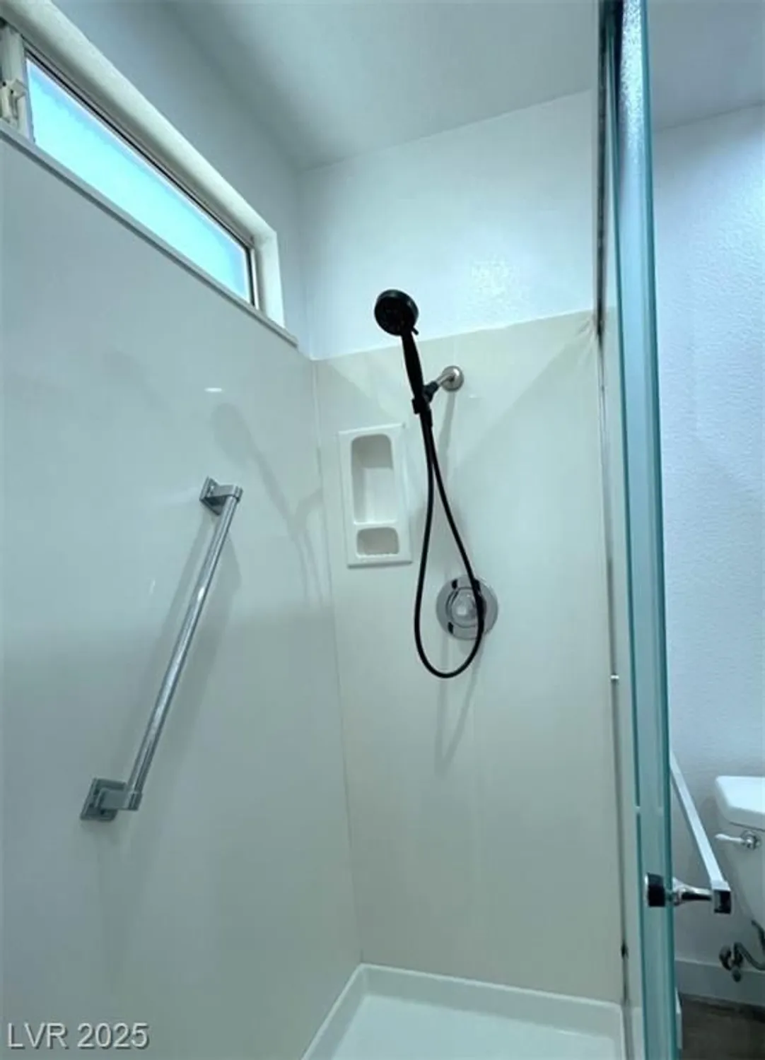 Property Slideshow image 27 of 39 | 9509 sundial dr, Las Vegas, NV, 89134