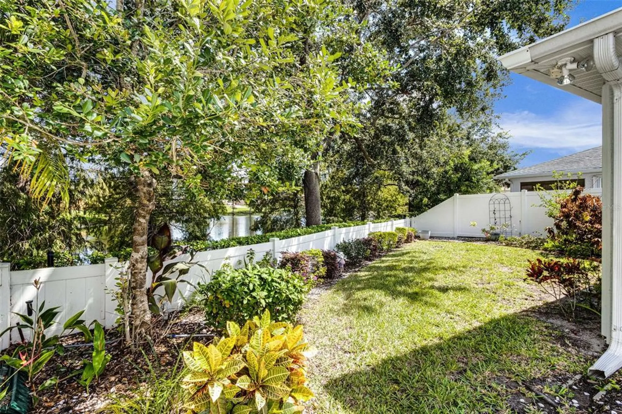 Property Slideshow image 20 of 46 | 3436 grenville dr, Winter Haven, FL, 33884