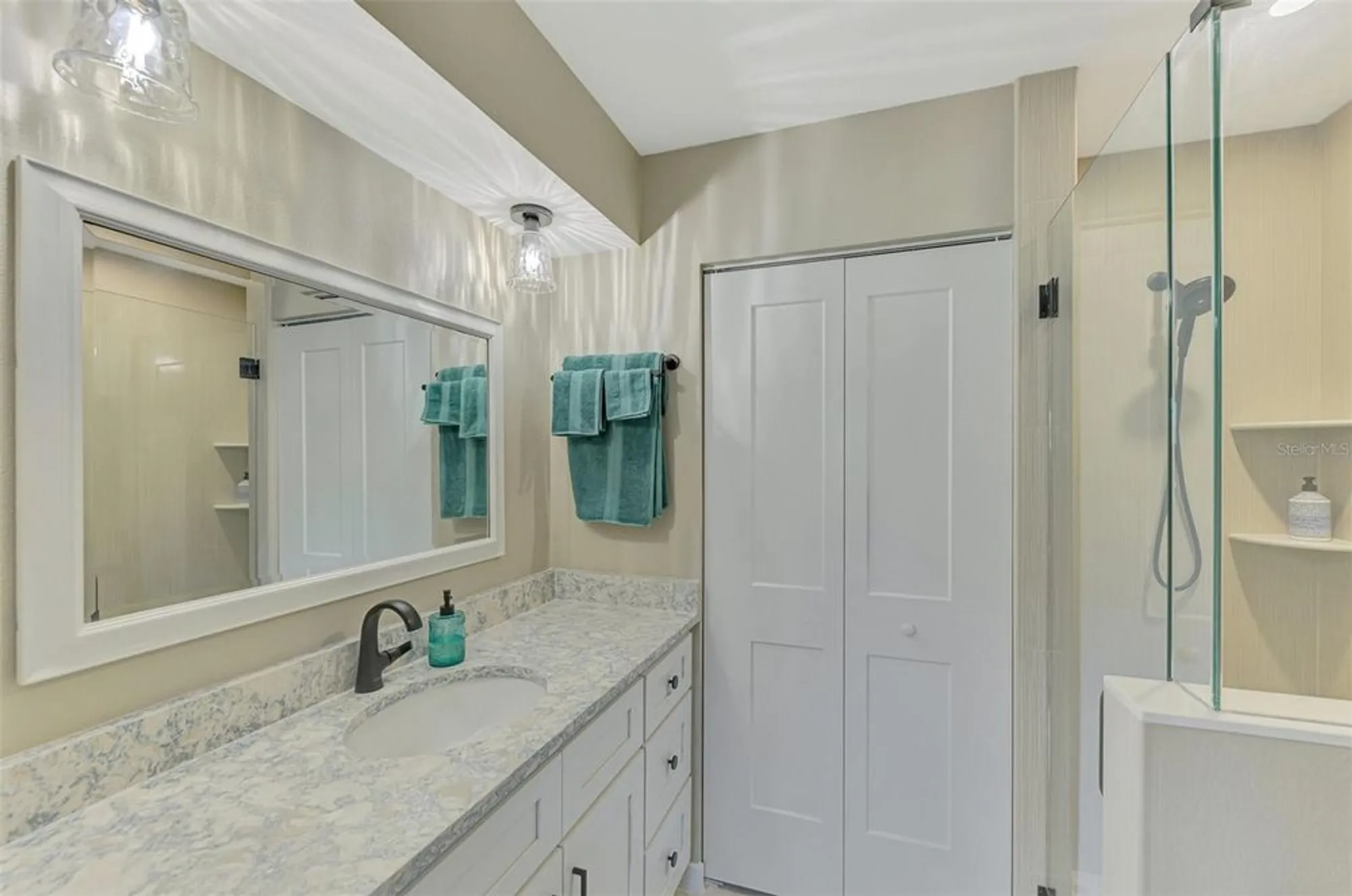 Property Slideshow image 27 of 71 | 501 sloop way, Nokomis, FL, 34275