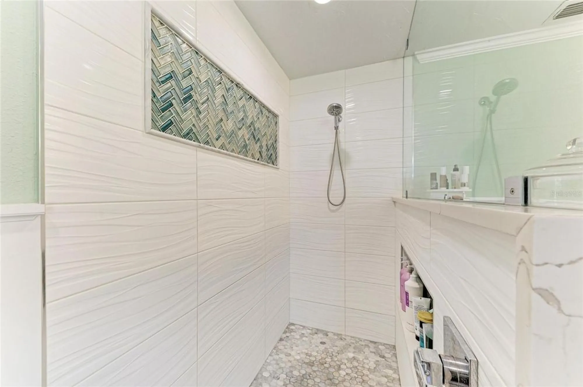 Property Slideshow image 38 of 69 | 8416 palm lakes ct, Sarasota, FL, 34243