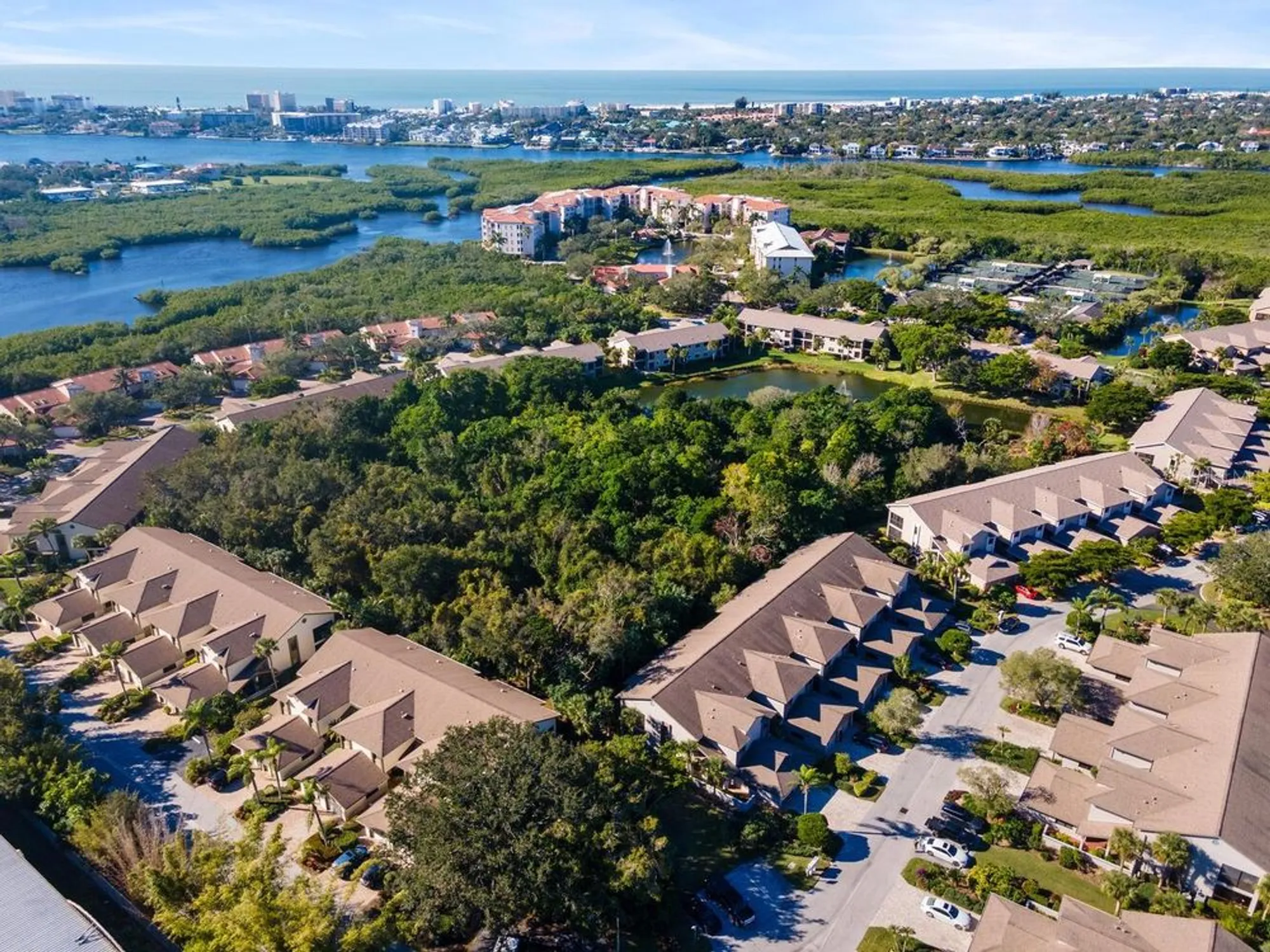 Property Slideshow image 39 of 54 | 1654 starling dr 201, Sarasota, FL, 34231