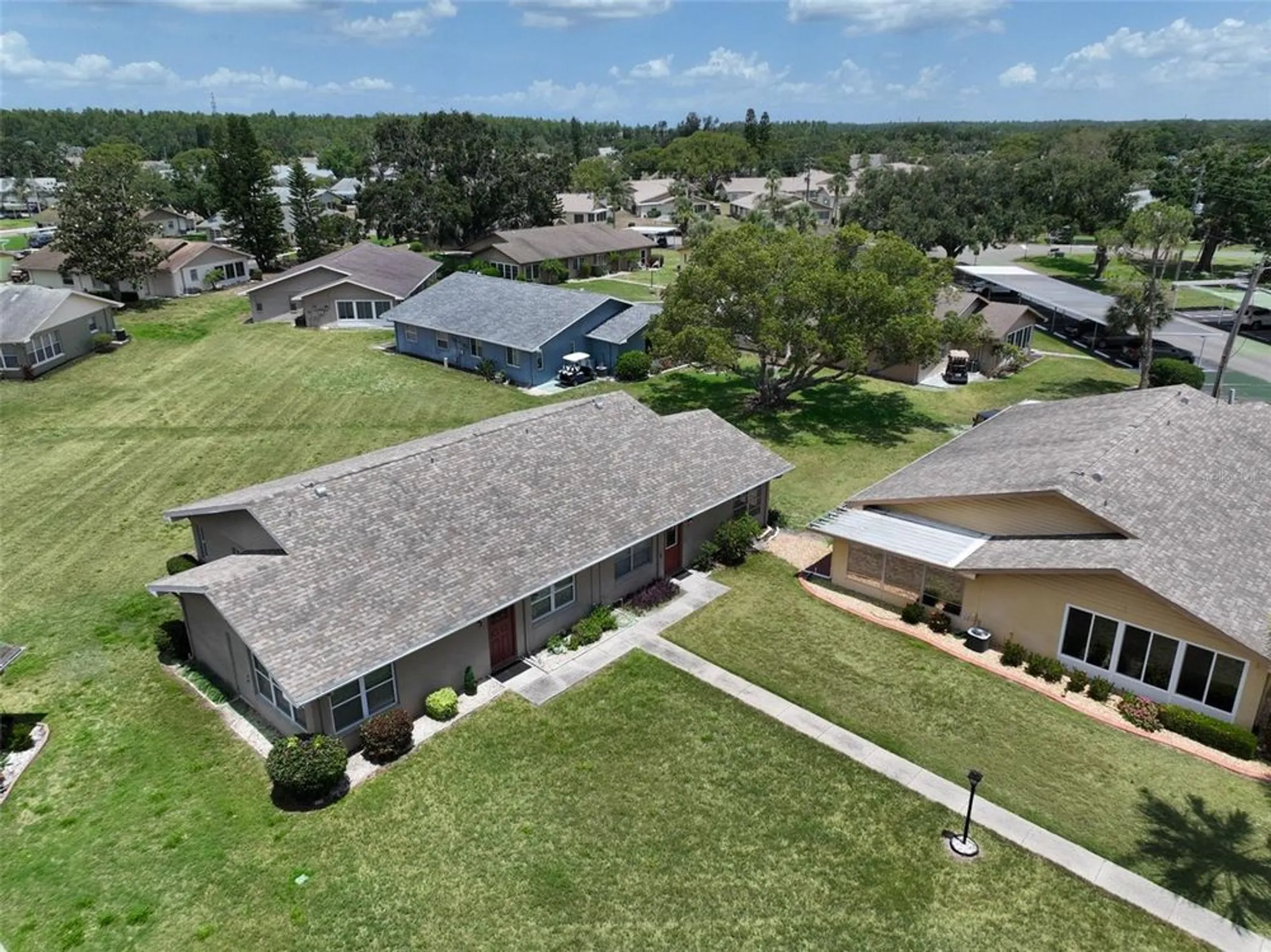 Property Slideshow image 33 of 54 | 1904 canterbury ln 18, Sun City Center, FL, 33573