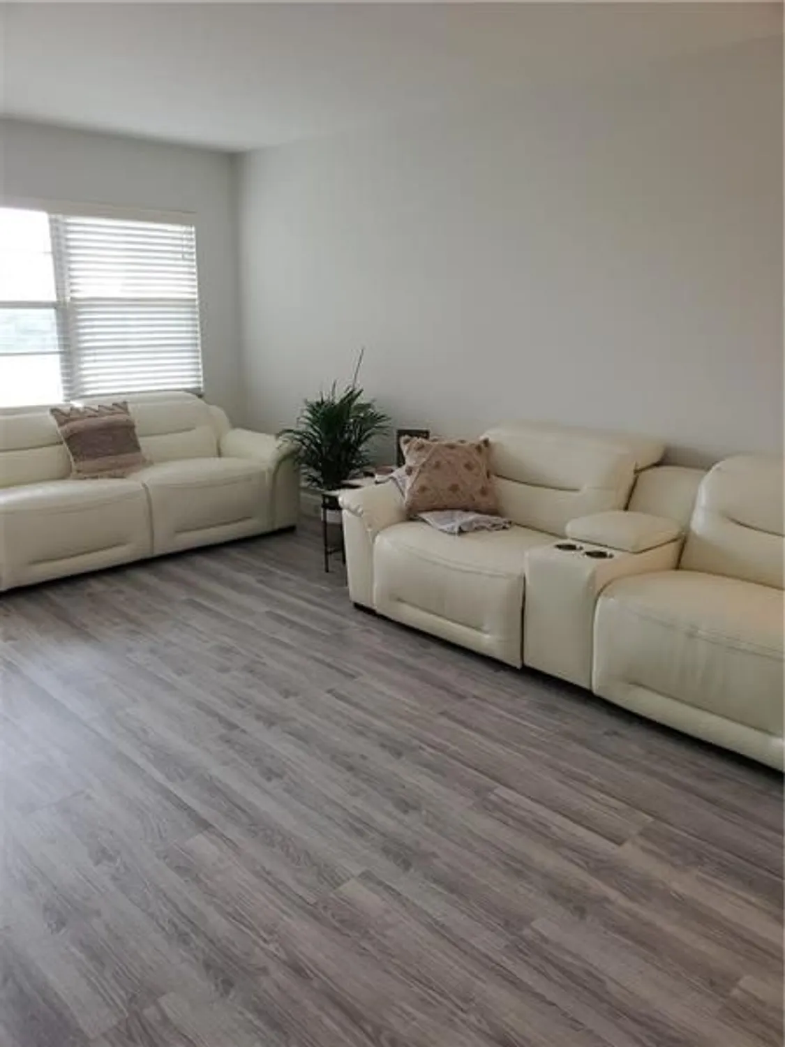 Property Slideshow image 14 of 42 | 3067 ainslie d d, Boca Raton, FL, 33434