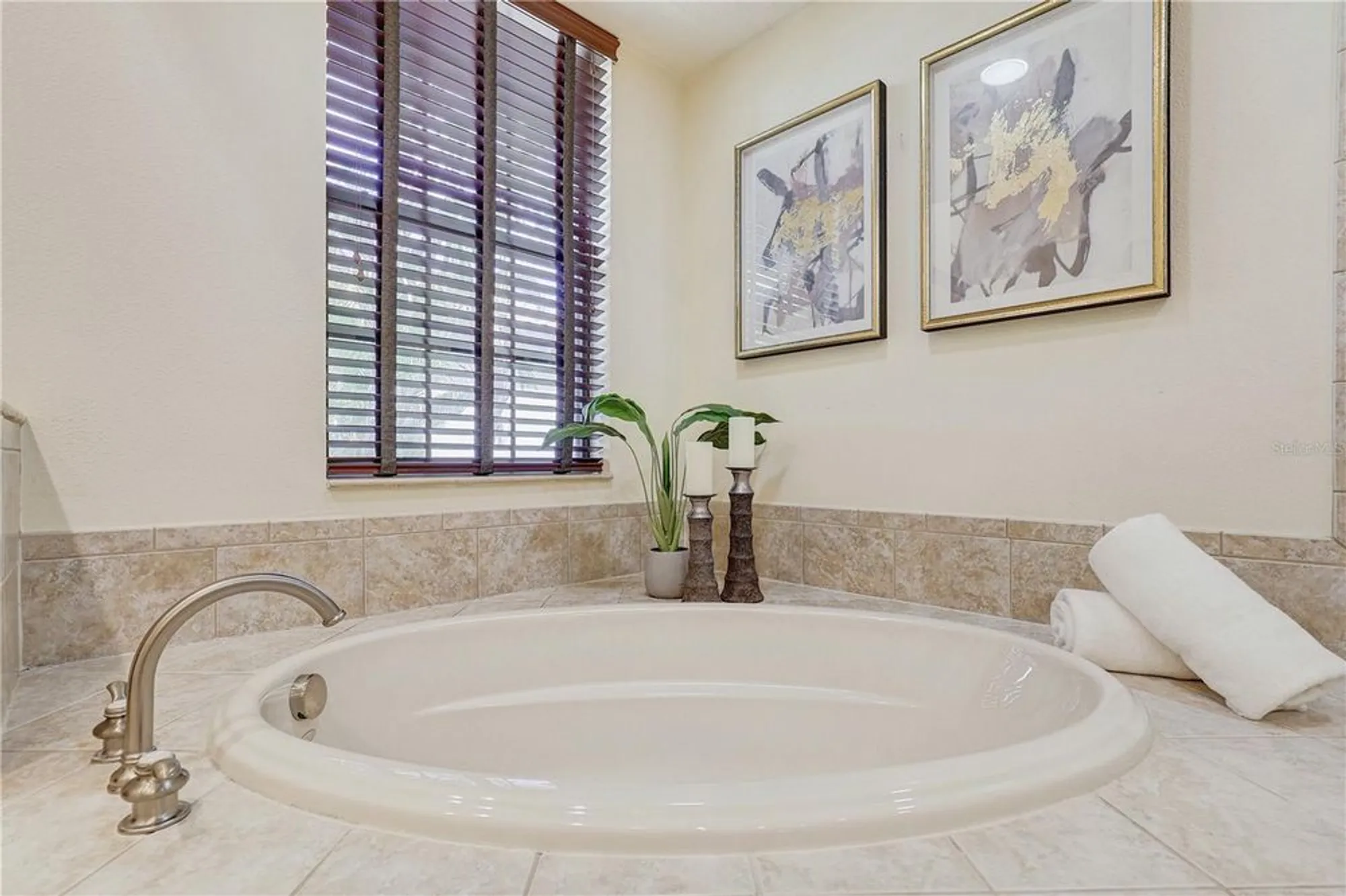 Property Slideshow image 32 of 61 | 5408 tybee island dr, Apollo Beach, FL, 33572