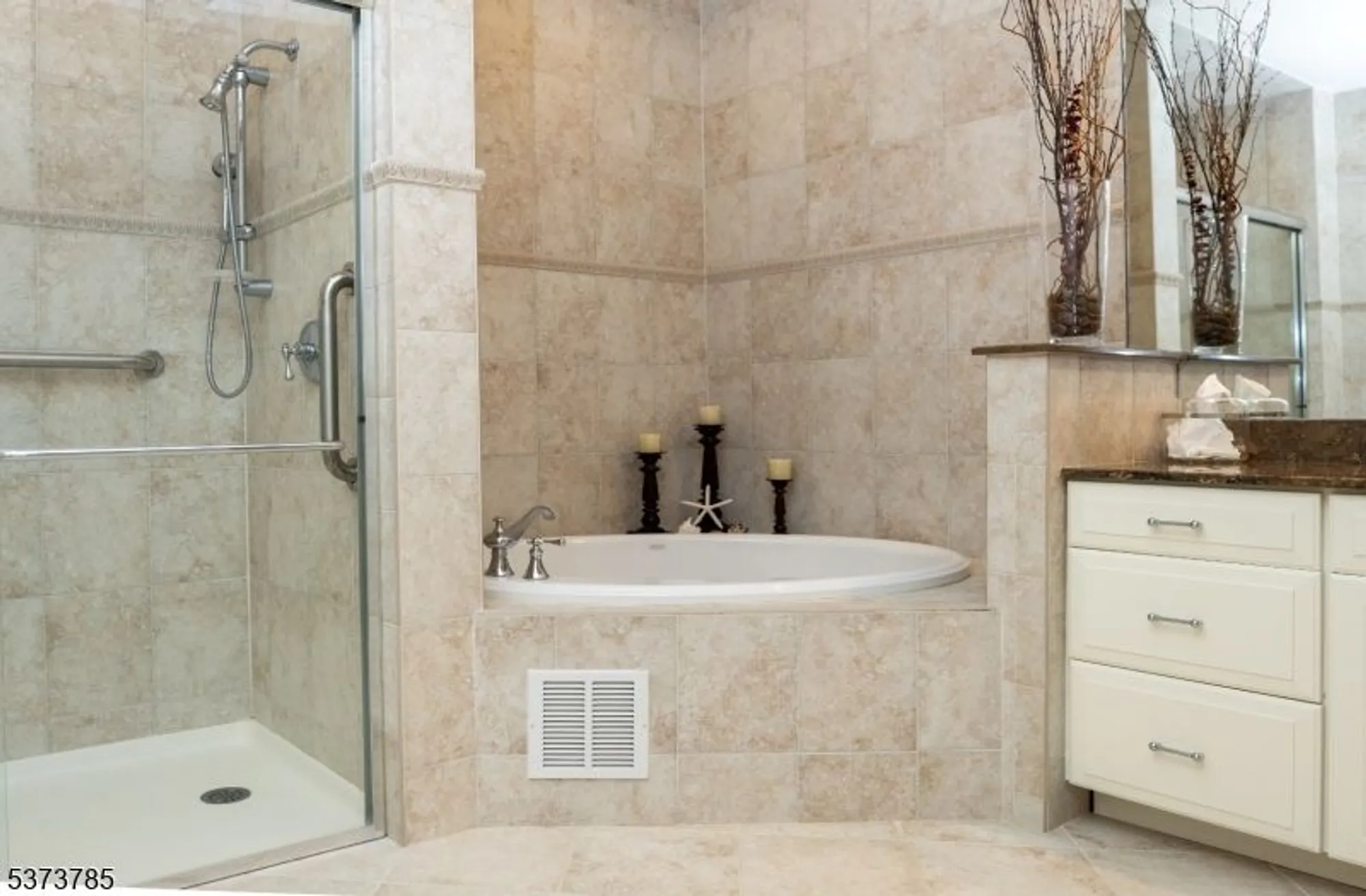 Property Slideshow image 20 of 43 | 3212 franklin ln # 212, Rockaway Boro, NJ, 07866