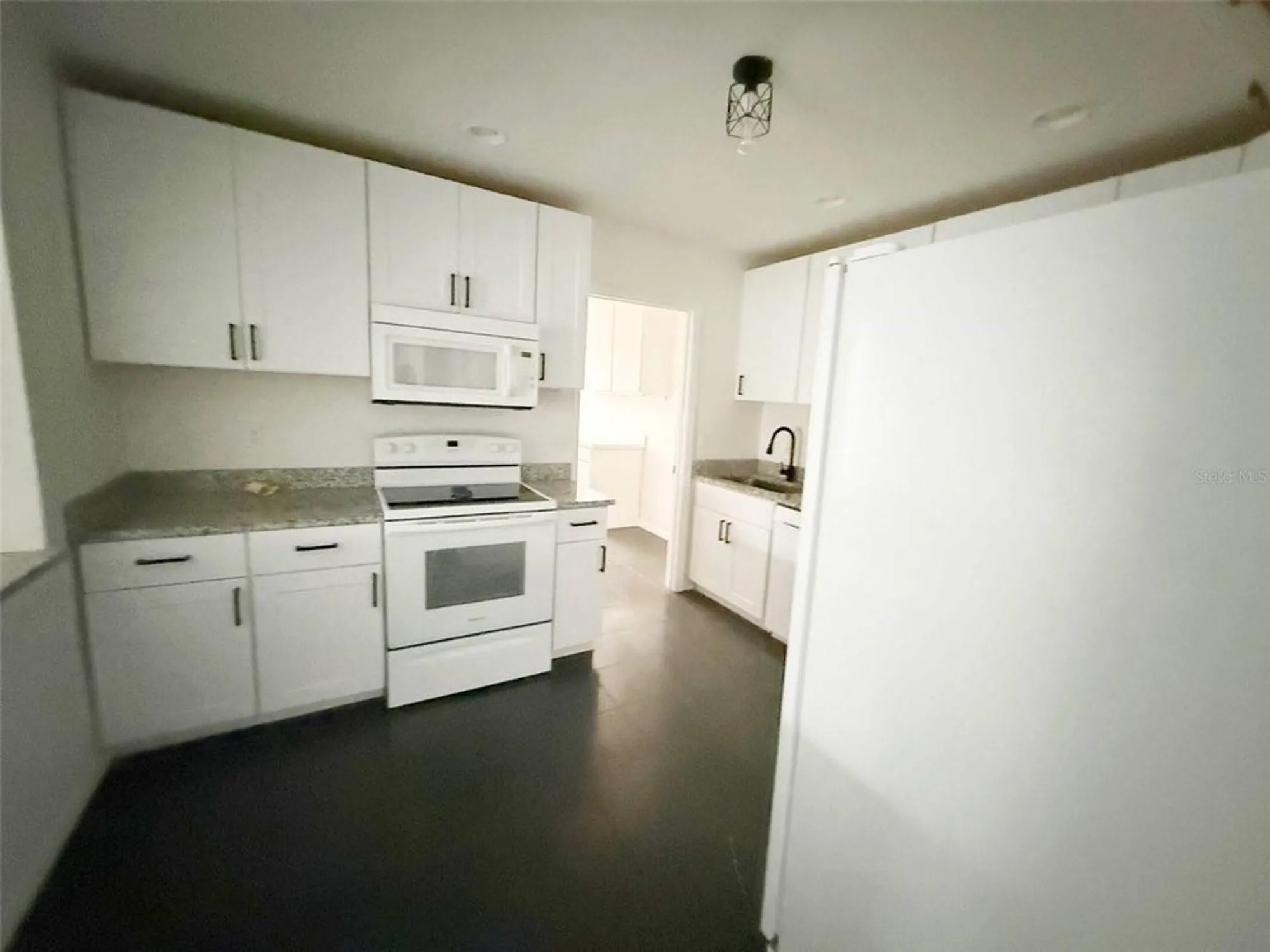 Property Slideshow image 3 of 17 | 1620 bentwood dr, Sun City Center, FL, 33573