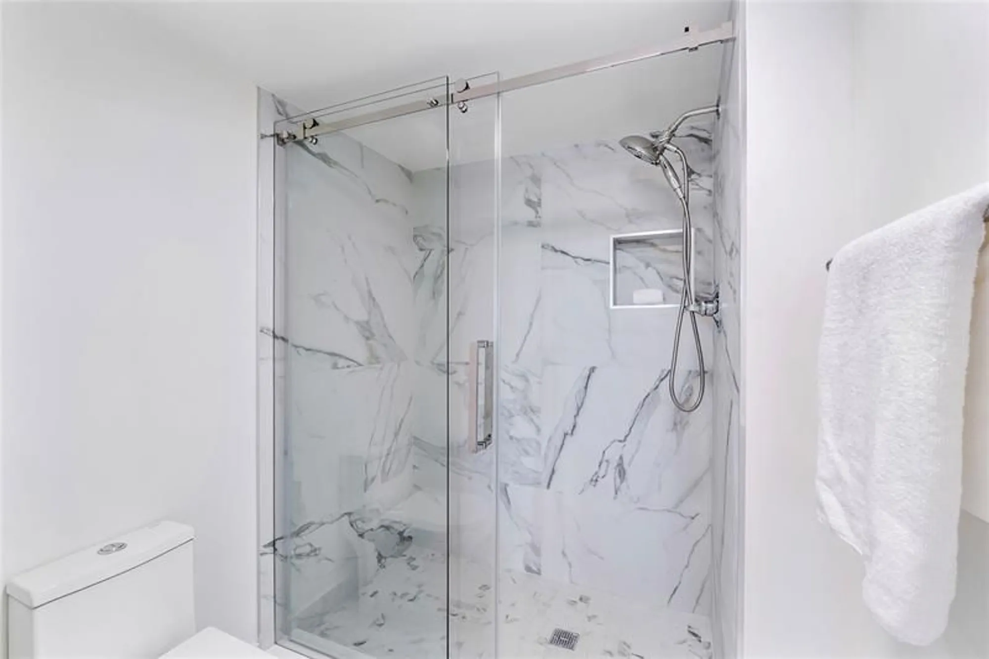 Property Slideshow image 20 of 73 | 7763 southampton ter 102, Tamarac, FL, 33321