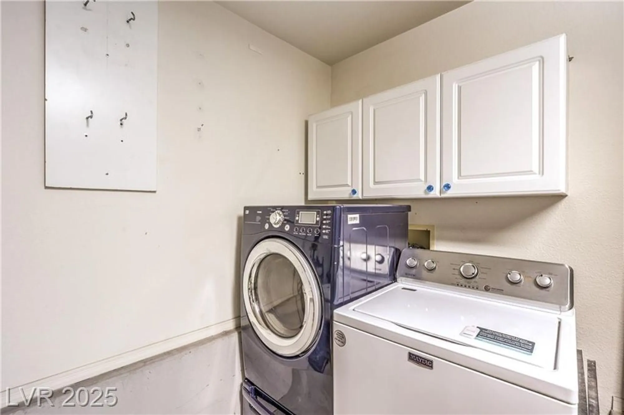 Property Slideshow image 22 of 39 | 9948 bundella dr, Las Vegas, NV, 89134