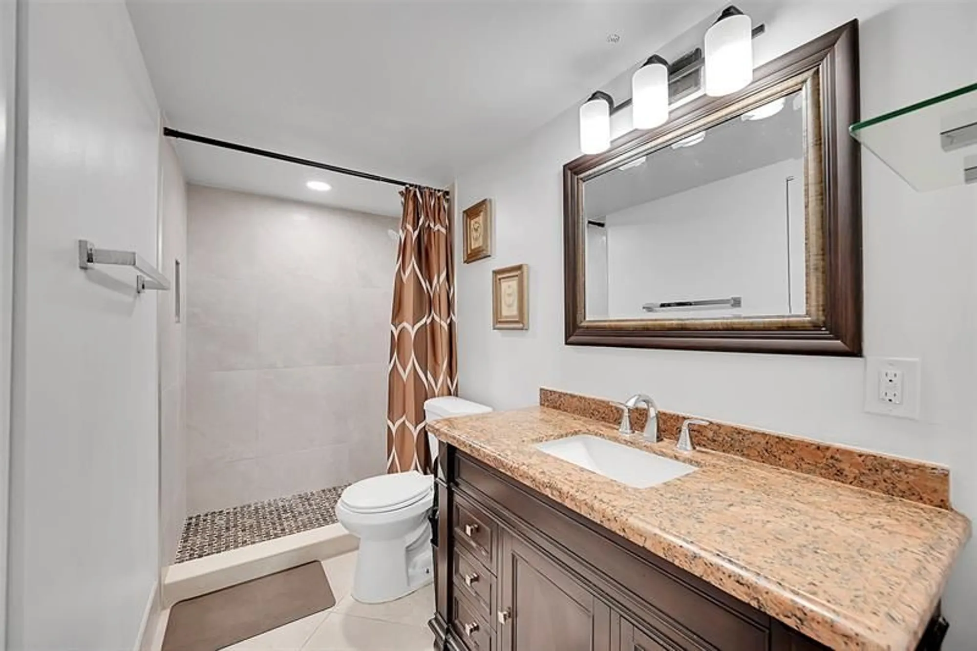 Property Slideshow image 10 of 43 | 2804 victoria way c3, Coconut Creek, FL, 33066