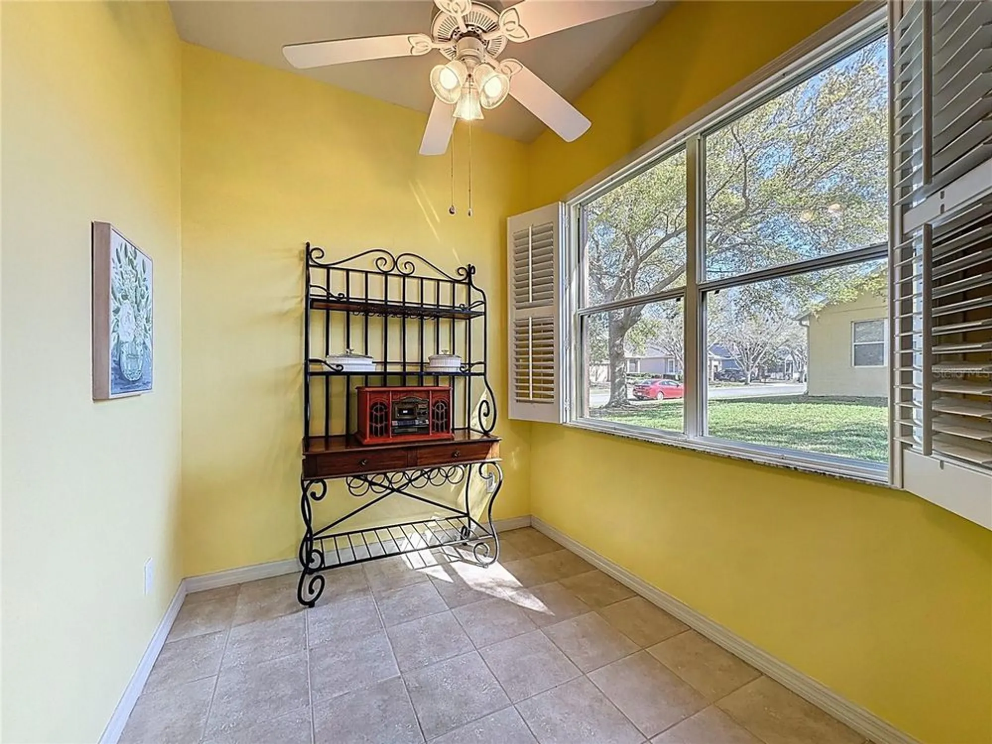Property Slideshow image 11 of 51 | 120 crepe myrtle dr, Groveland, FL, 34736