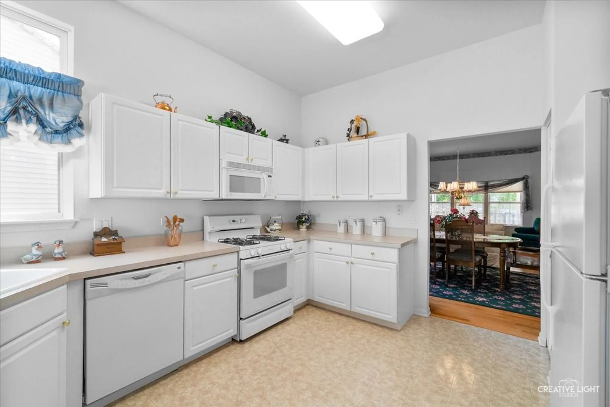 Property Slideshow image 8 of 54 | 13954 s tamarack dr, Plainfield, IL, 60544