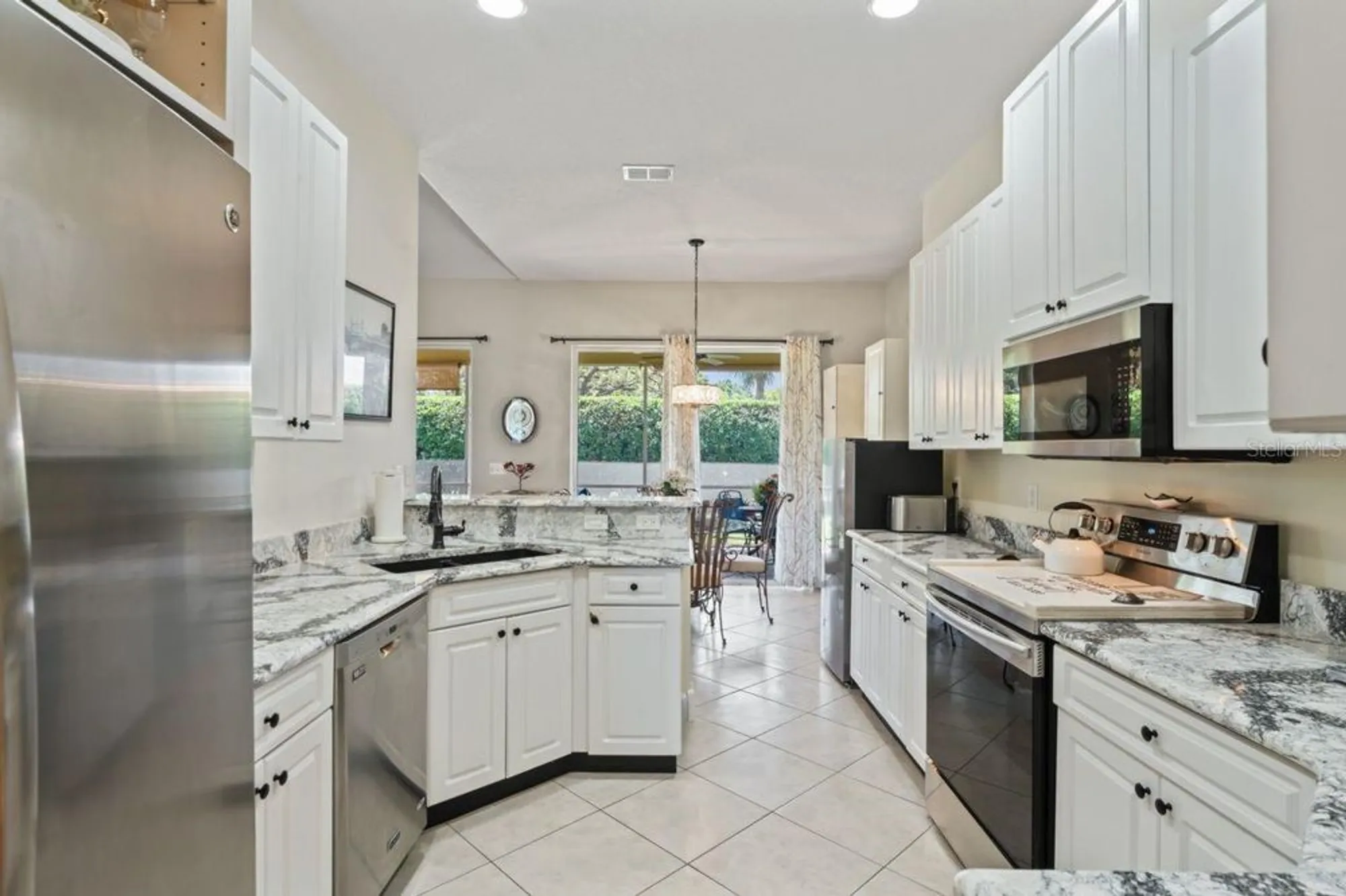 Property Slideshow image 15 of 85 | 9398 burnam dr, Weeki Wachee, FL, 34613