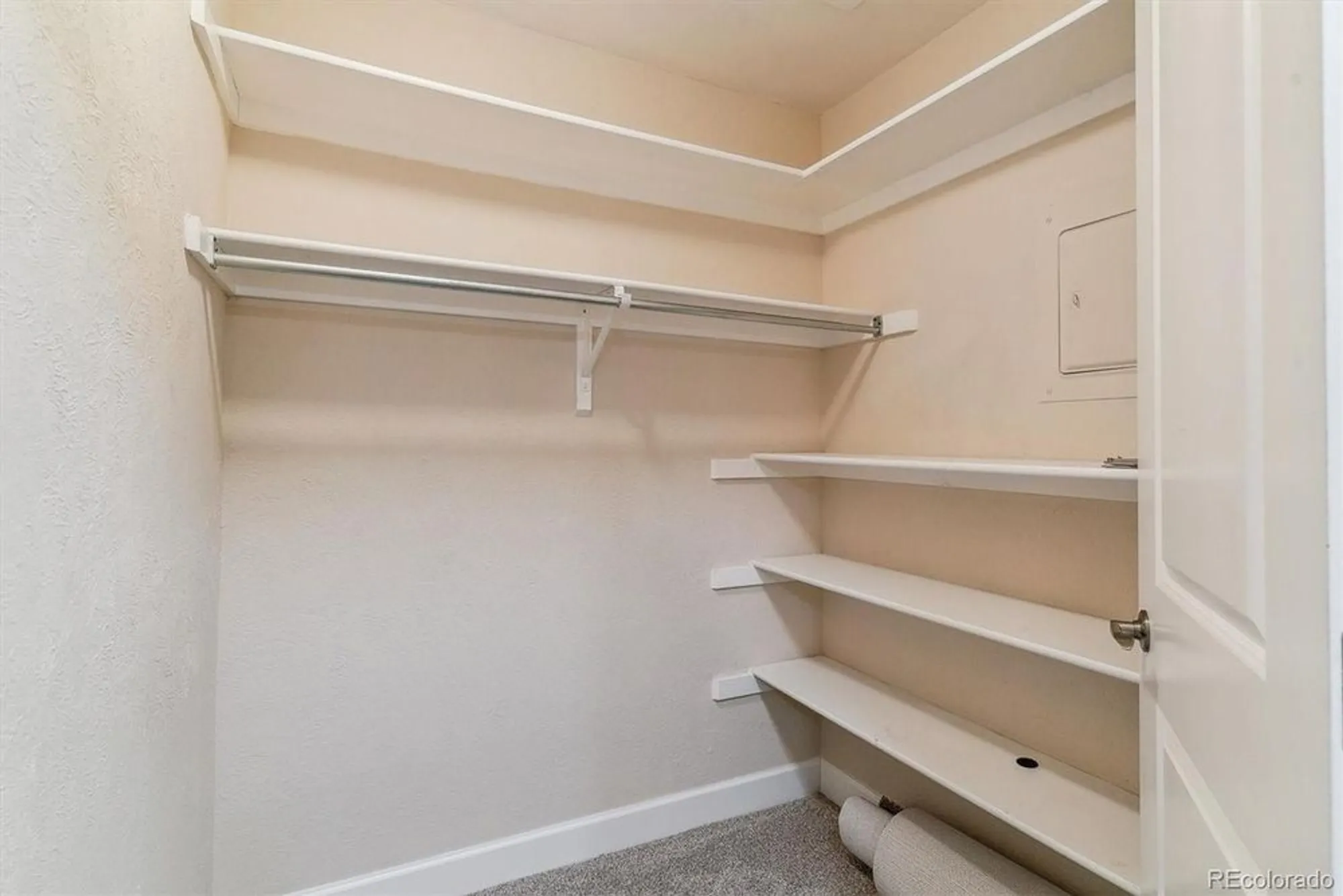 Property Slideshow image 17 of 50 | 610 s clinton st 3d, Denver, CO, 80247