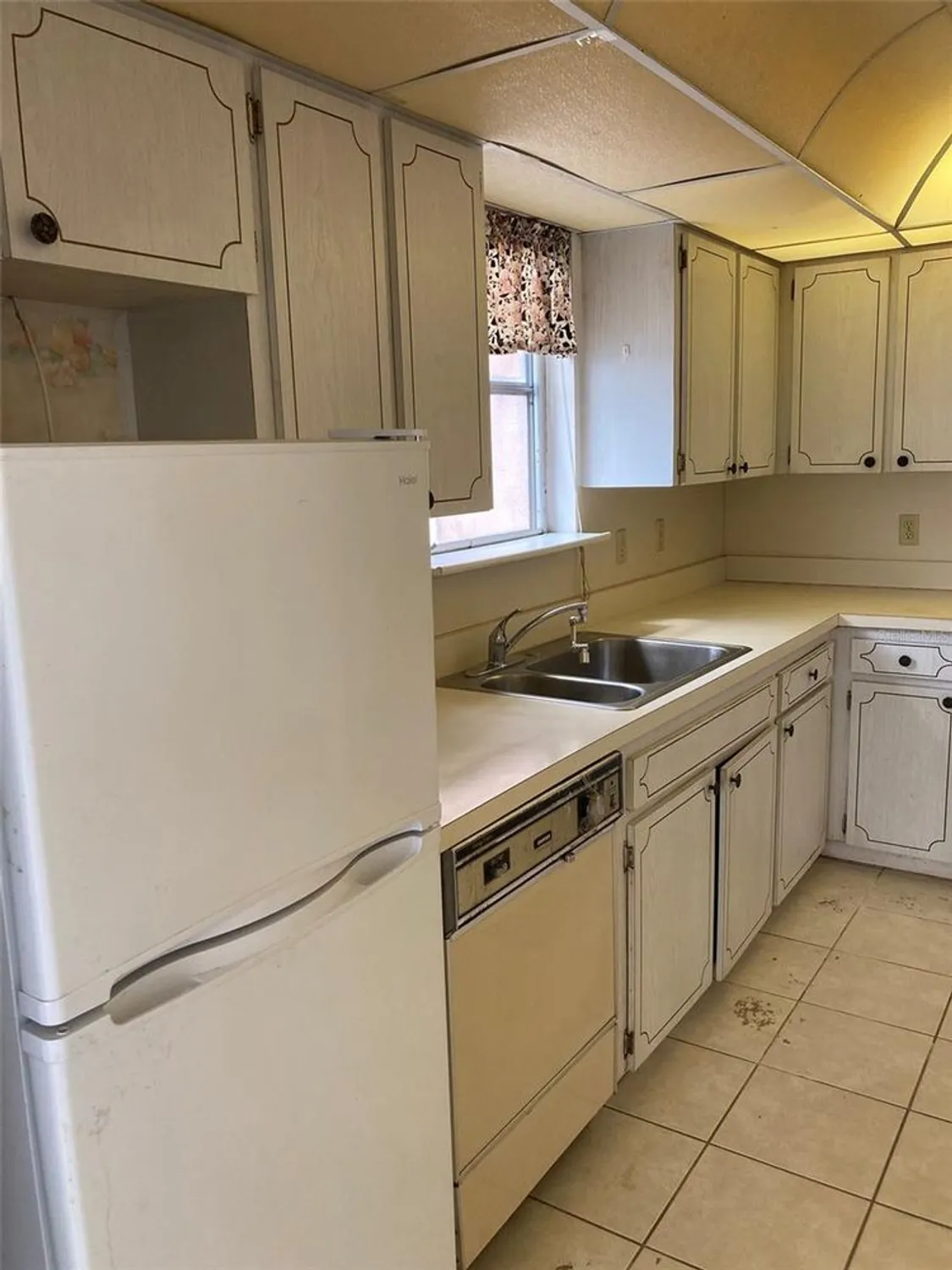 Property Slideshow image 8 of 46 | 5521 80th st n unit 516, St Petersburg, FL, 33709