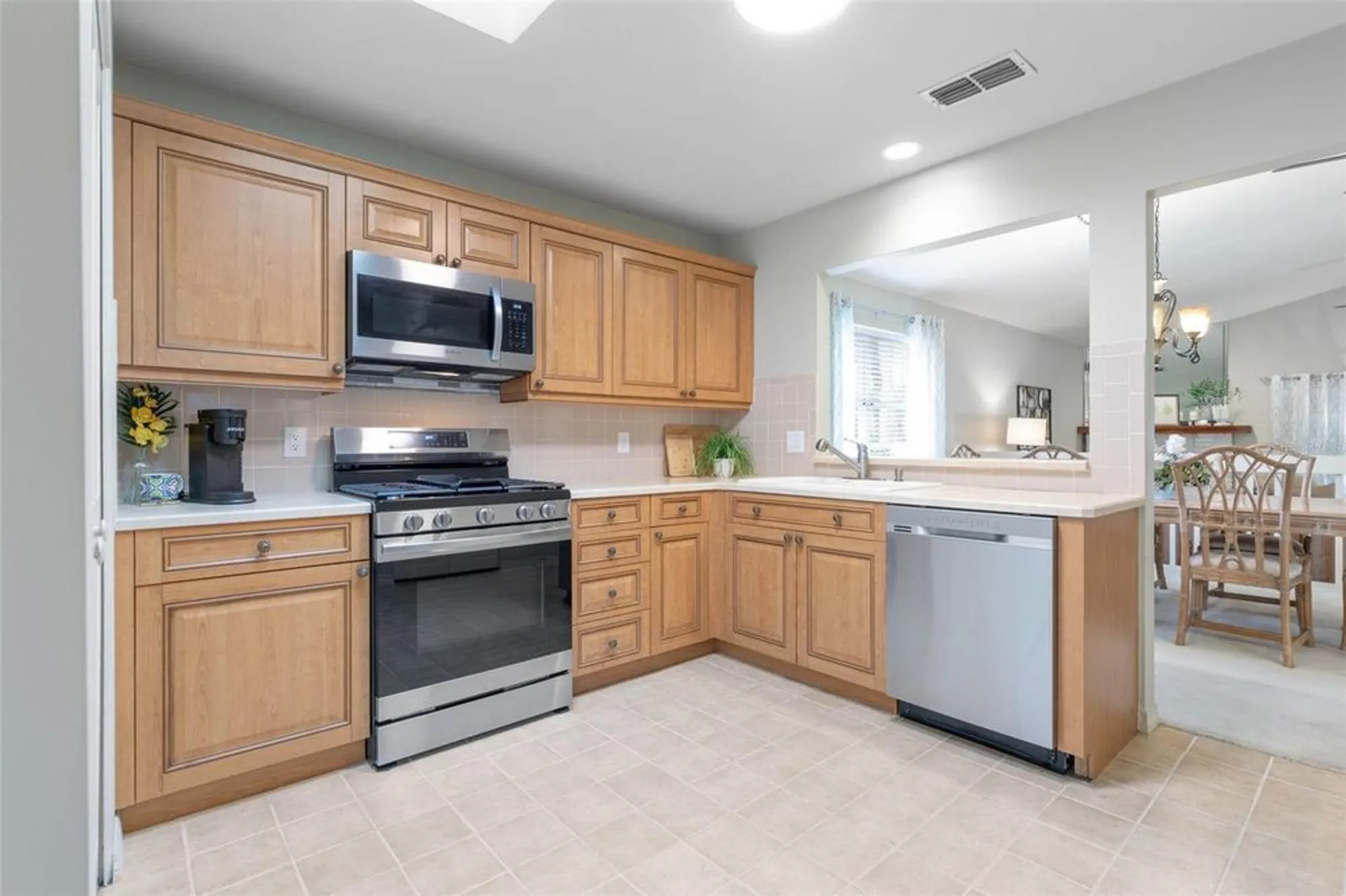 Property Slideshow image 12 of 99 | 3 treetop trl, Ormond Beach, FL, 32174