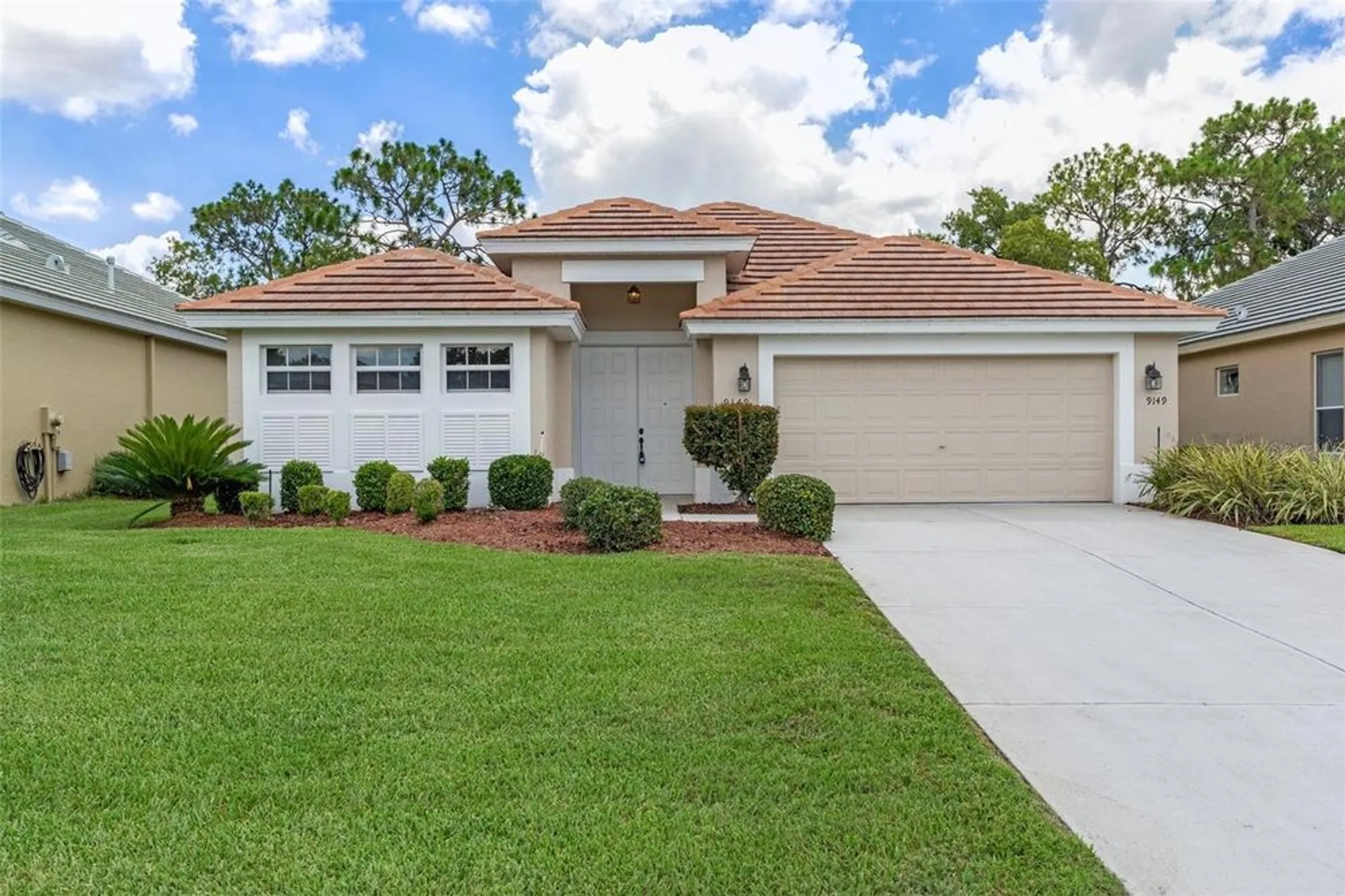 Property Slideshow image 2 of 71 | 9149 penelope dr, Weeki Wachee, FL, 34613