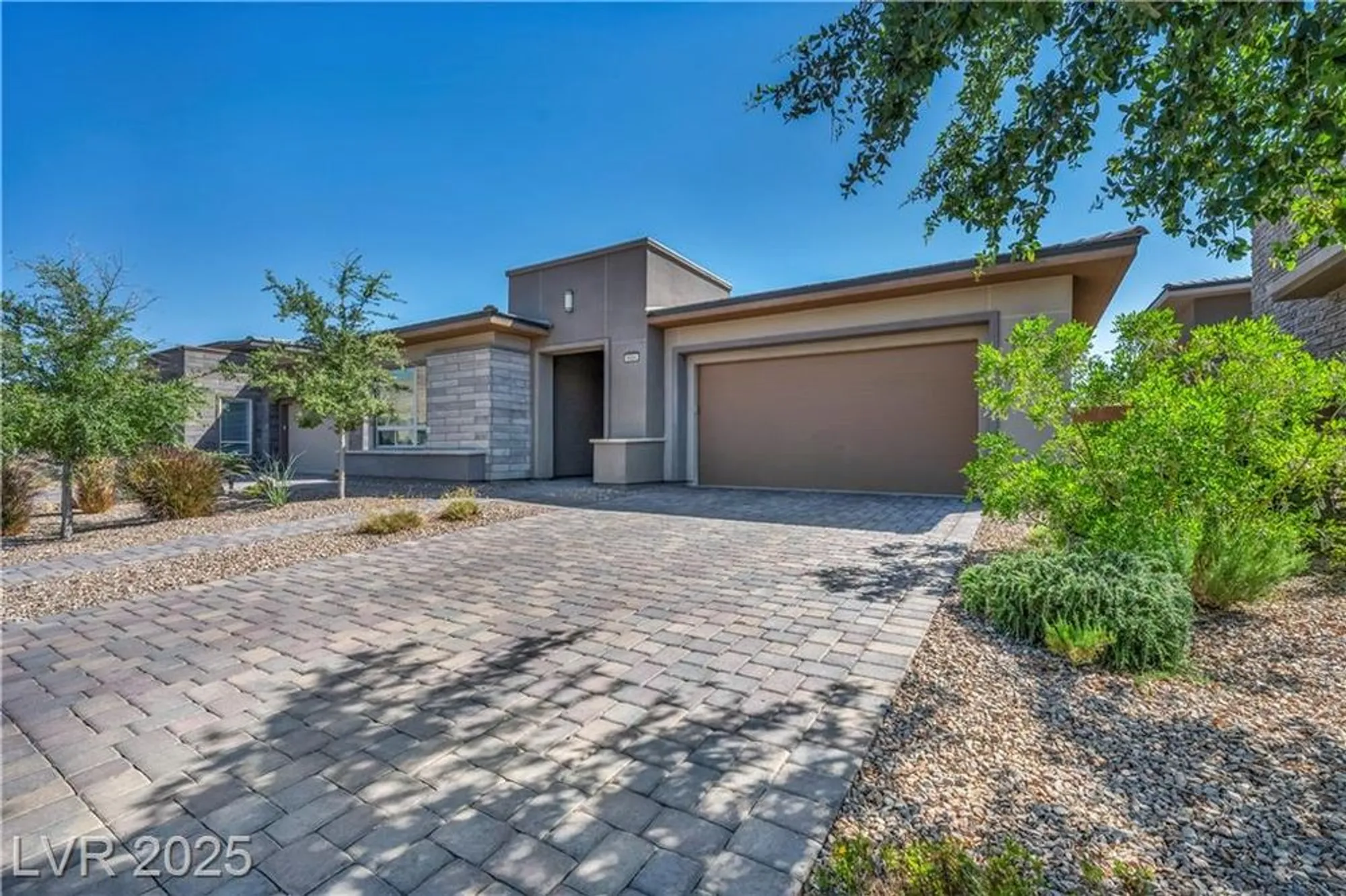 Property Slideshow image 37 of 84 | 6684 regency stone way, Las Vegas, NV, 89148