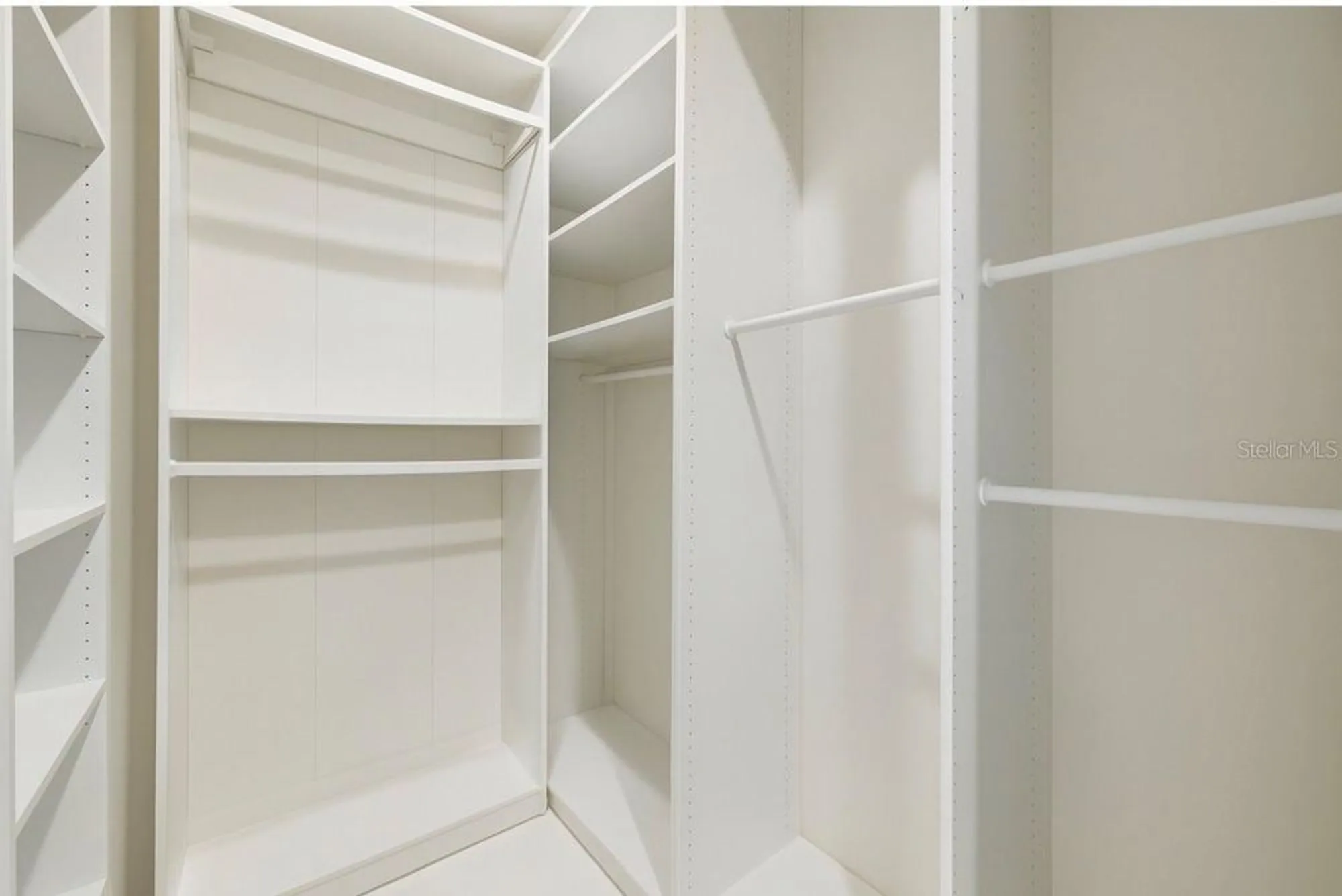 Property Slideshow image 25 of 70 | 15162 canopy cove dr, Winter Garden, FL, 34787