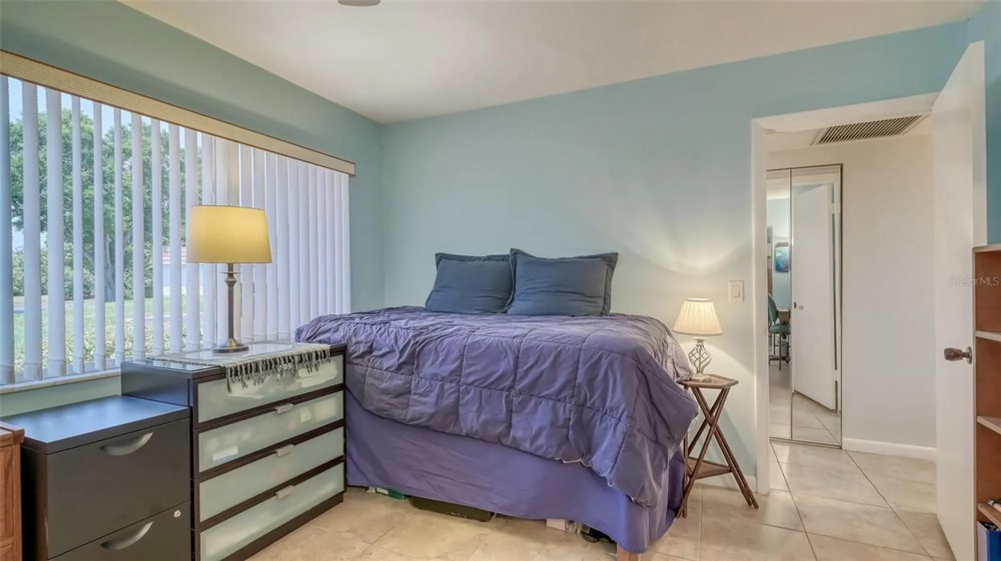 Property Slideshow image 35 of 86 | 2016 riverbluff pkwy v328, Sarasota, FL, 34231