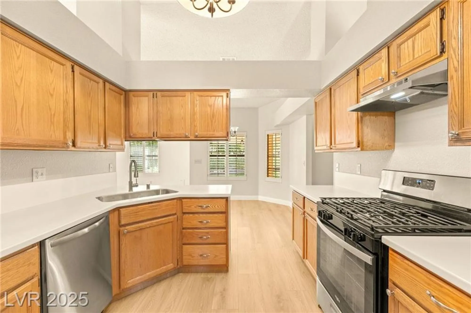 Property Slideshow image 15 of 40 | 5605 bay shore cir, Las Vegas, NV, 89130