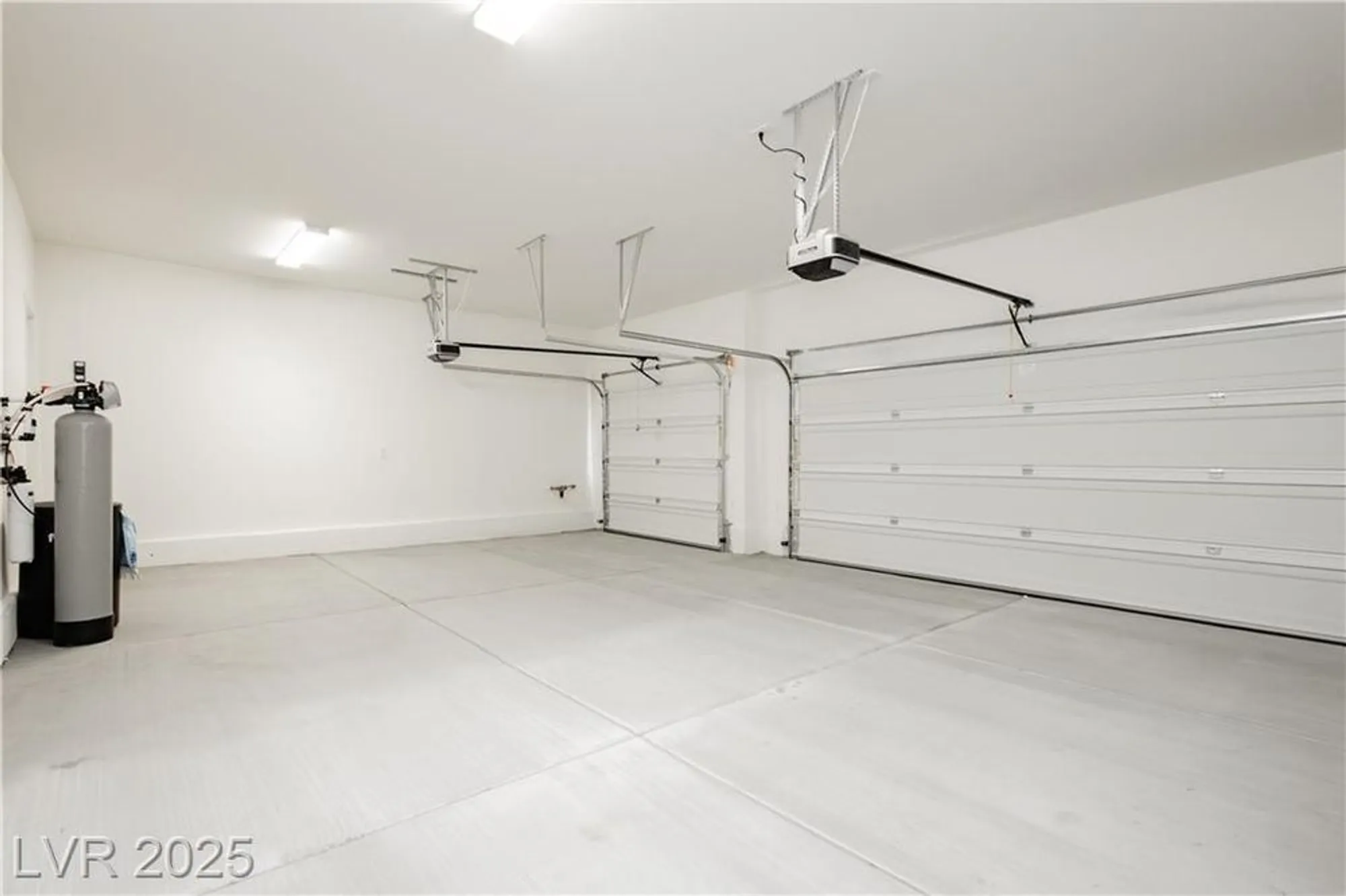 Property Slideshow image 26 of 47 | 7511 phoenix falls st, North Las Vegas, NV, 89084