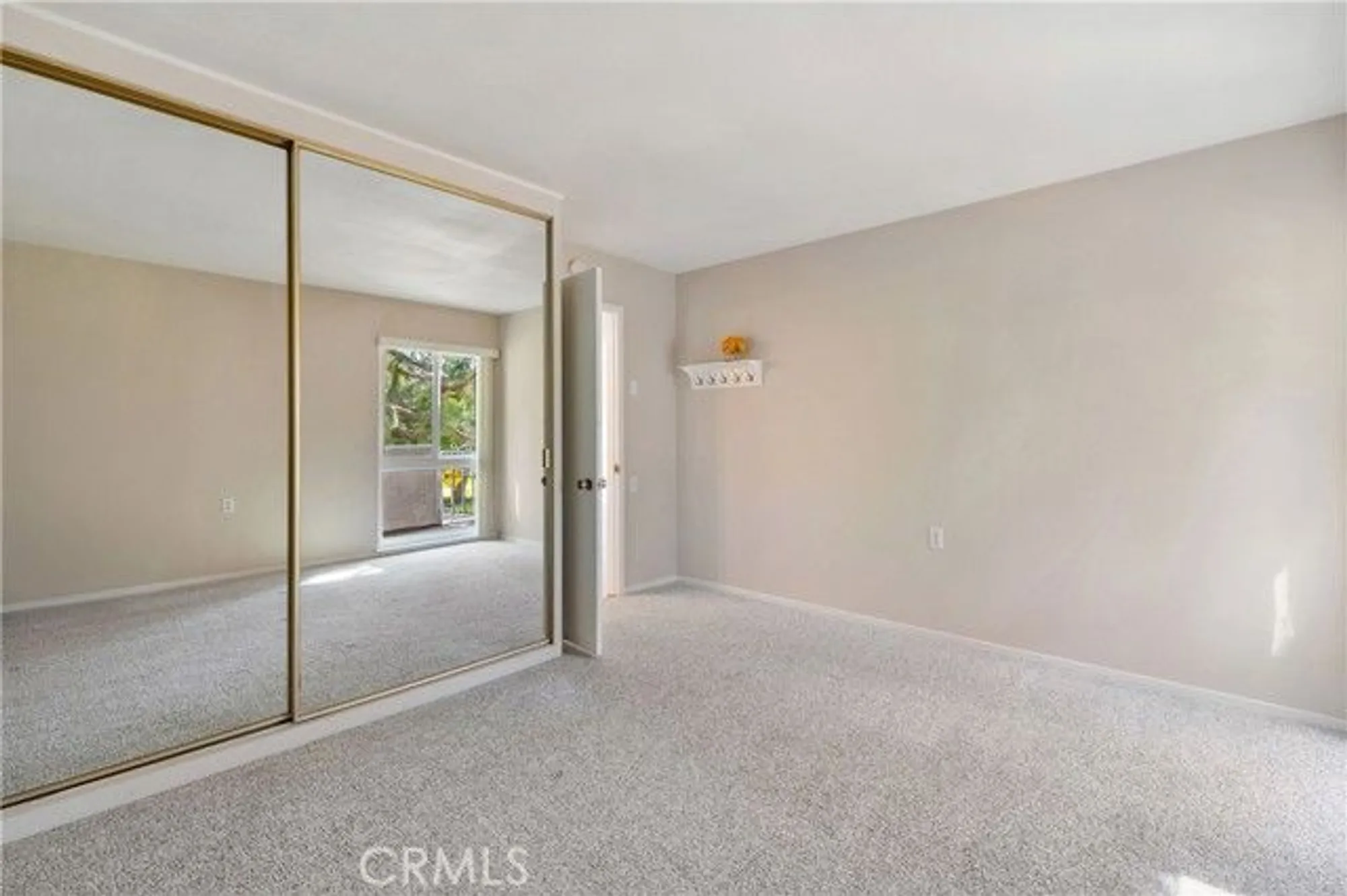 Property Slideshow image 17 of 22 | 2267 via puerta d, Laguna Woods, CA, 92637