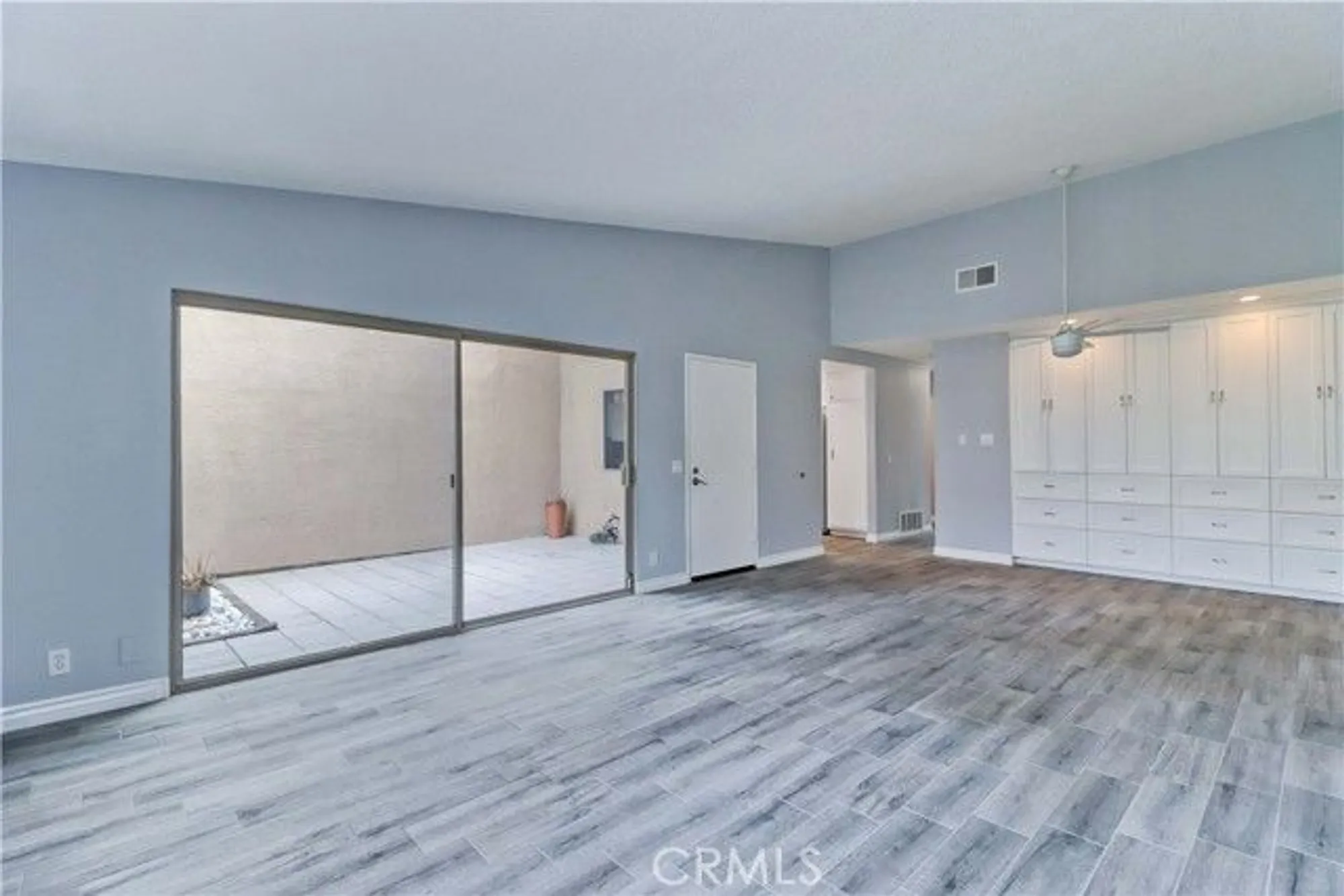 Property Slideshow image 9 of 63 | 8566 sierra cir 911-c, Huntington Beach, CA, 92646